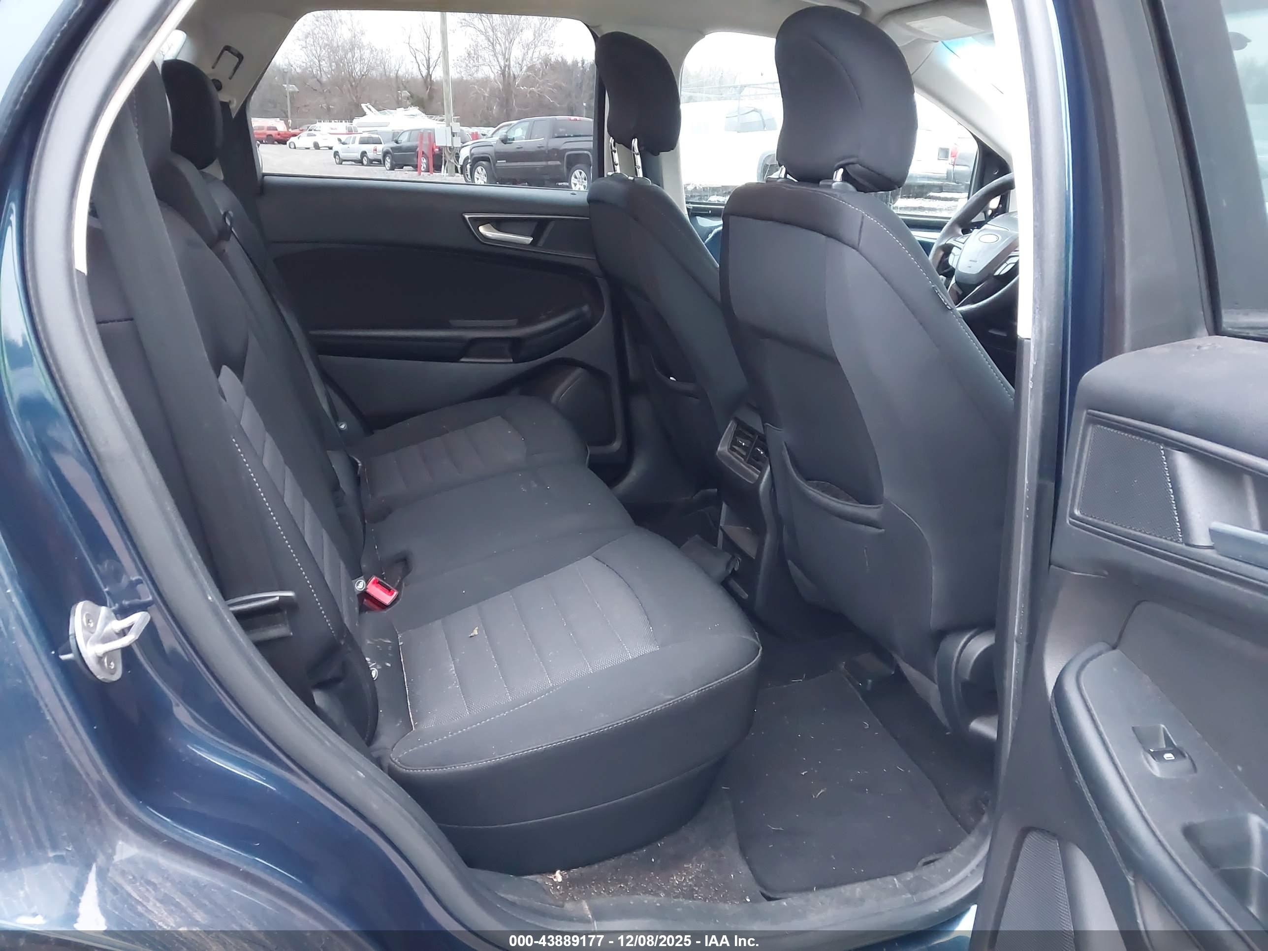 FORD EDGE image 8