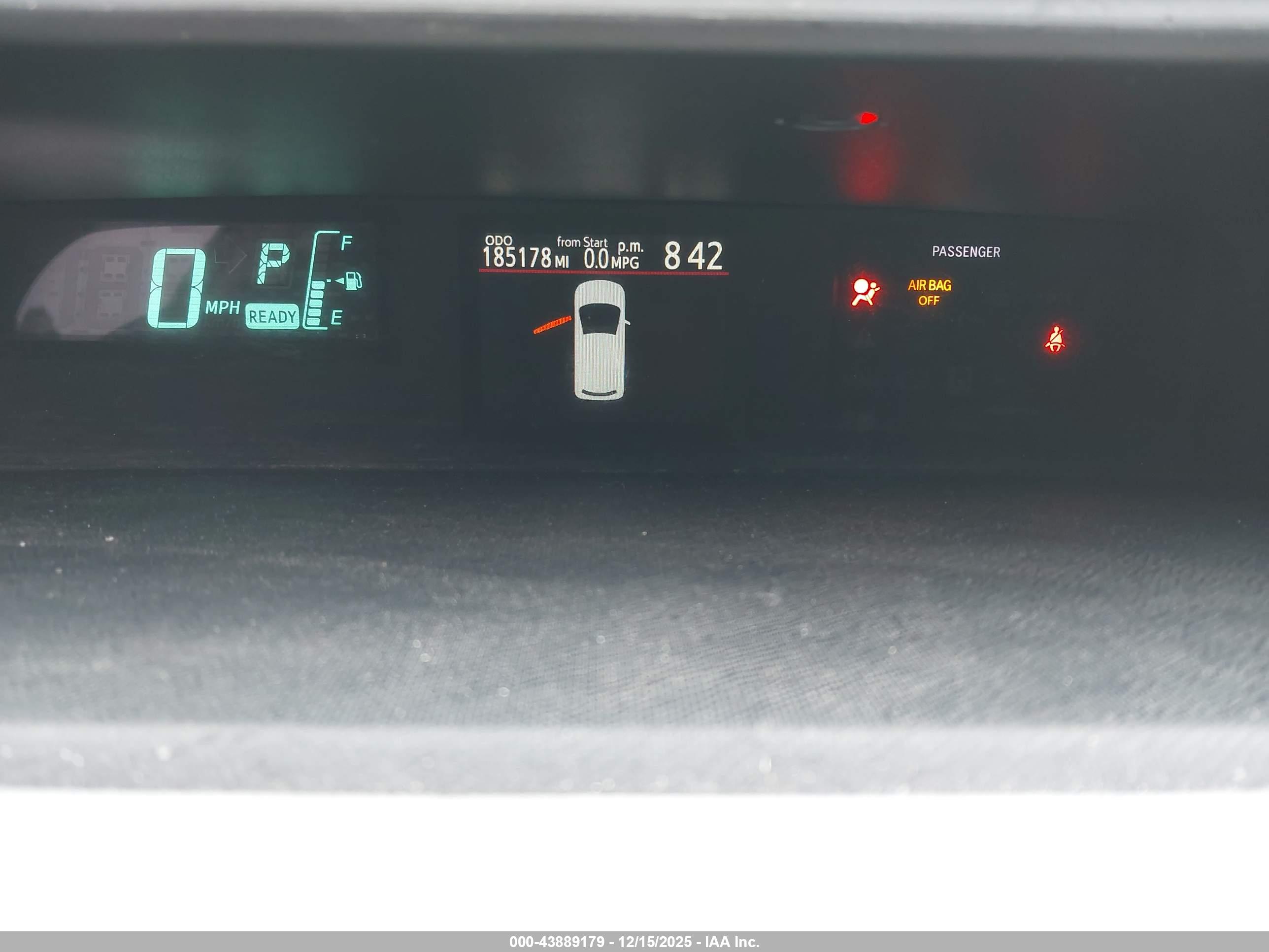 TOYOTA PRIUS image 7