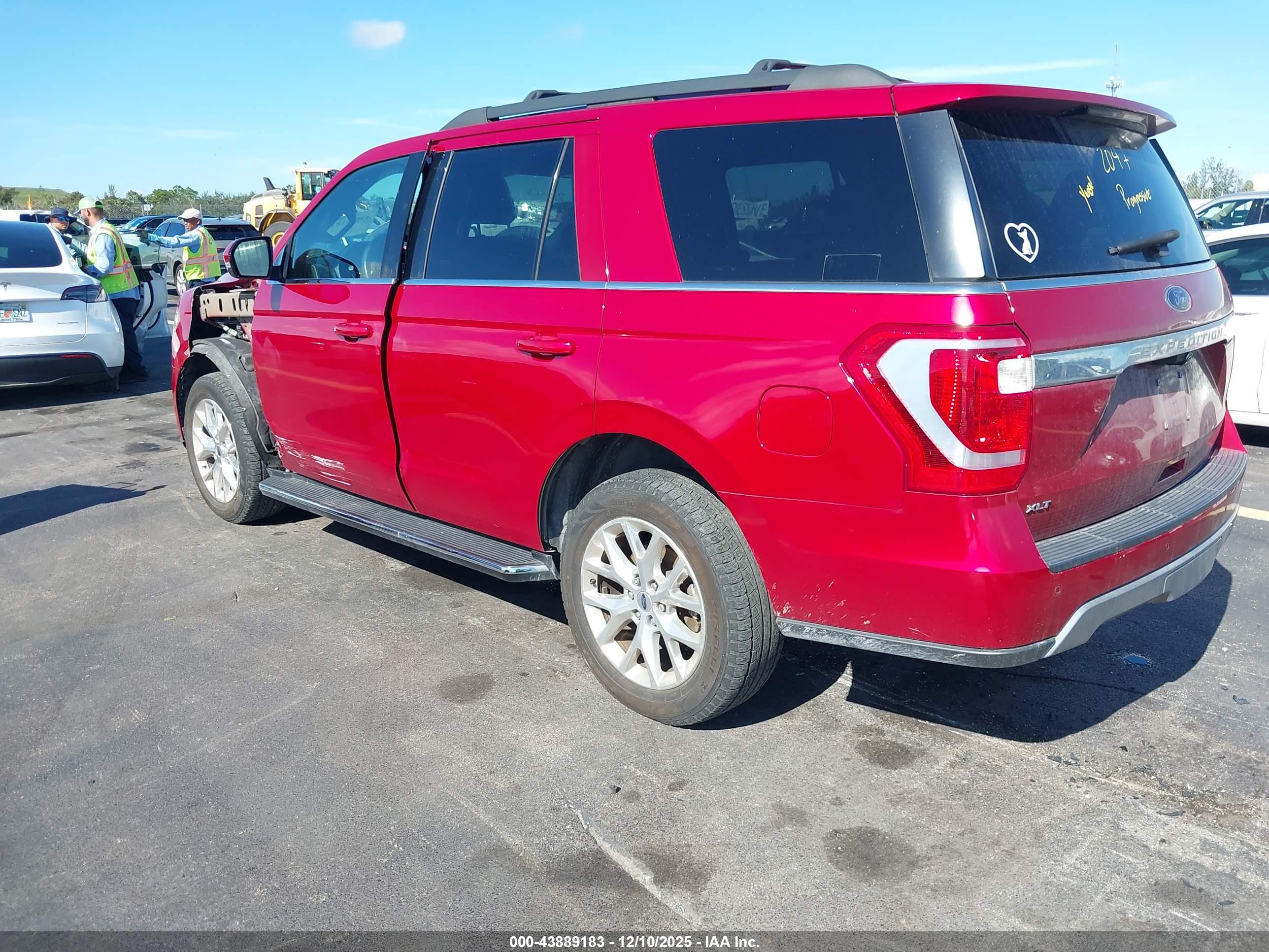 FORD EXPEDITION image 3
