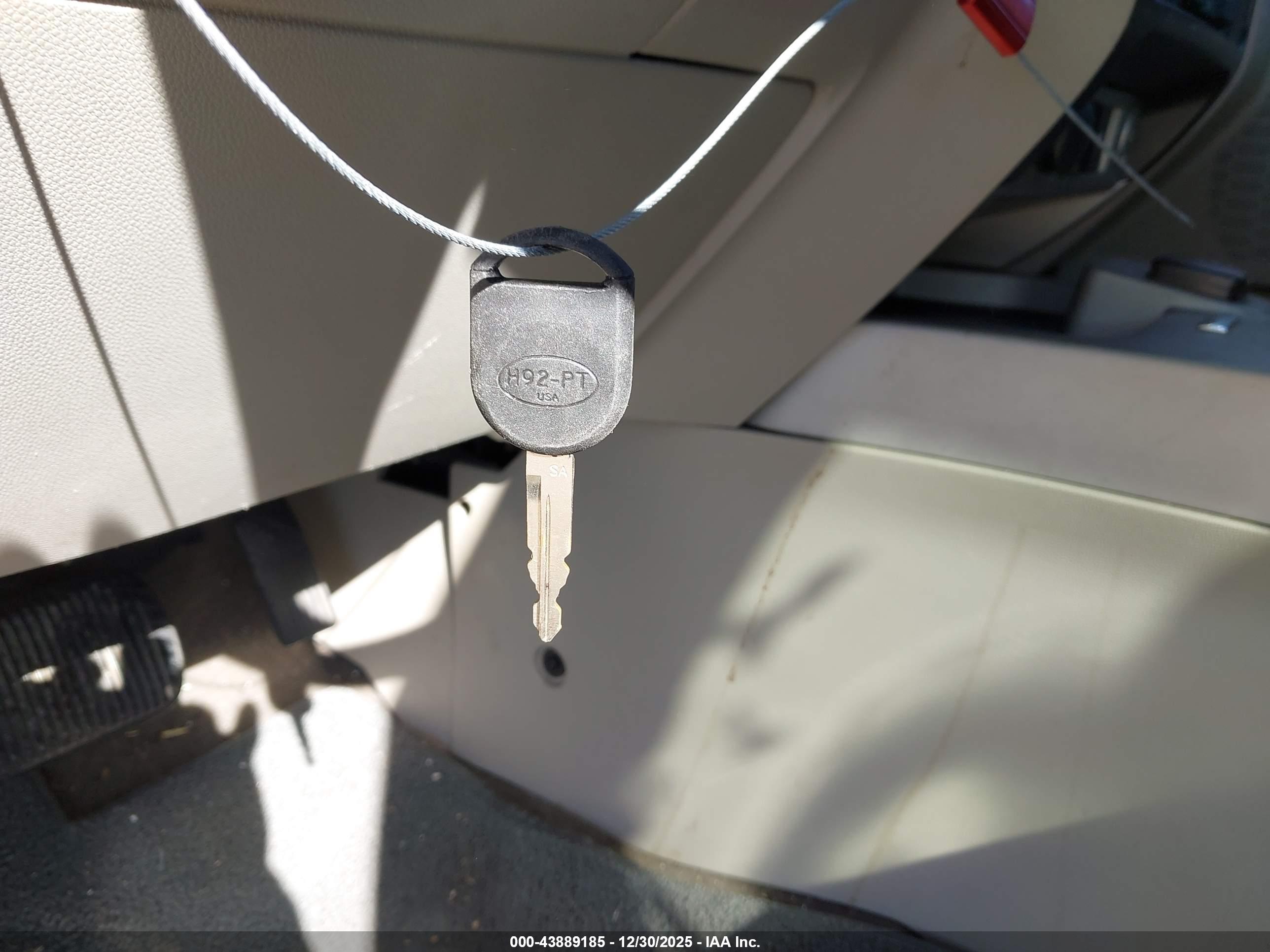 FORD ESCAPE image 11