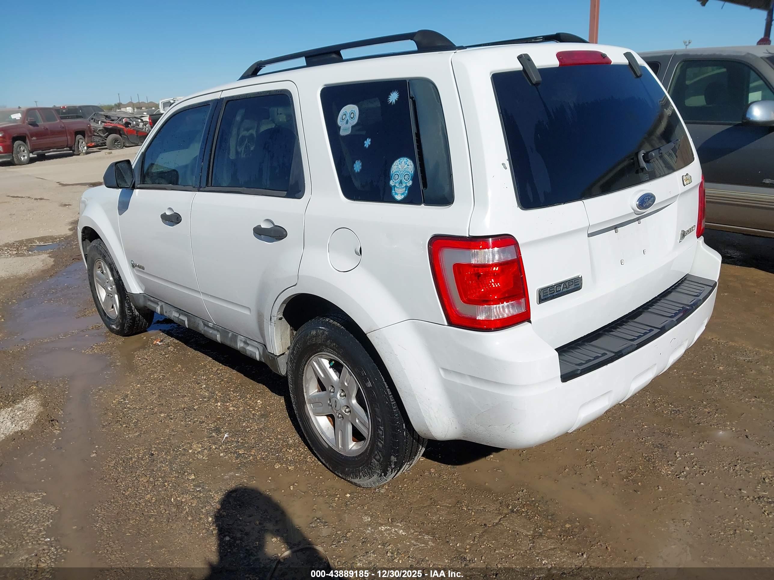 FORD ESCAPE image 3