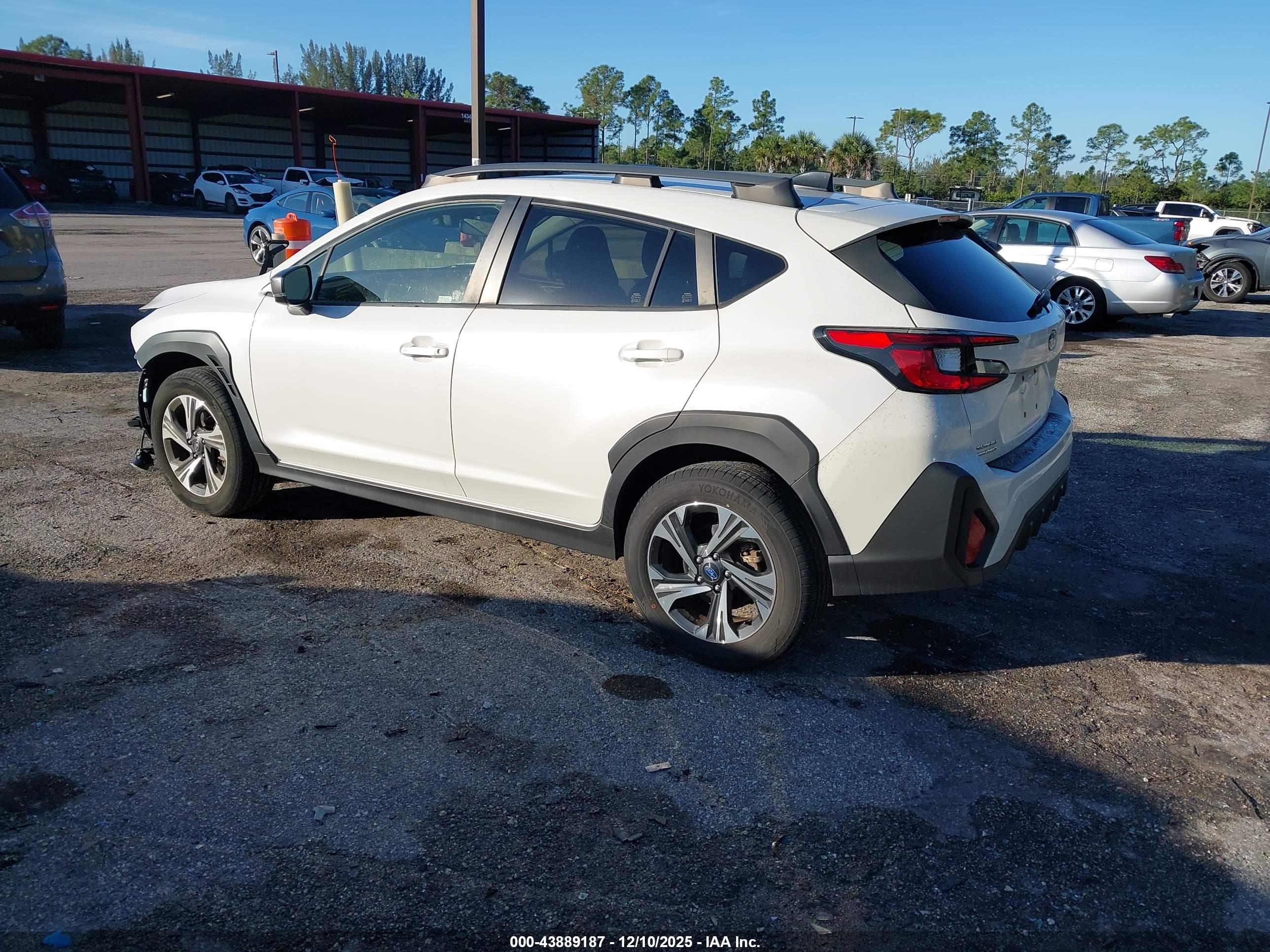 SUBARU CROSSTREK image 3