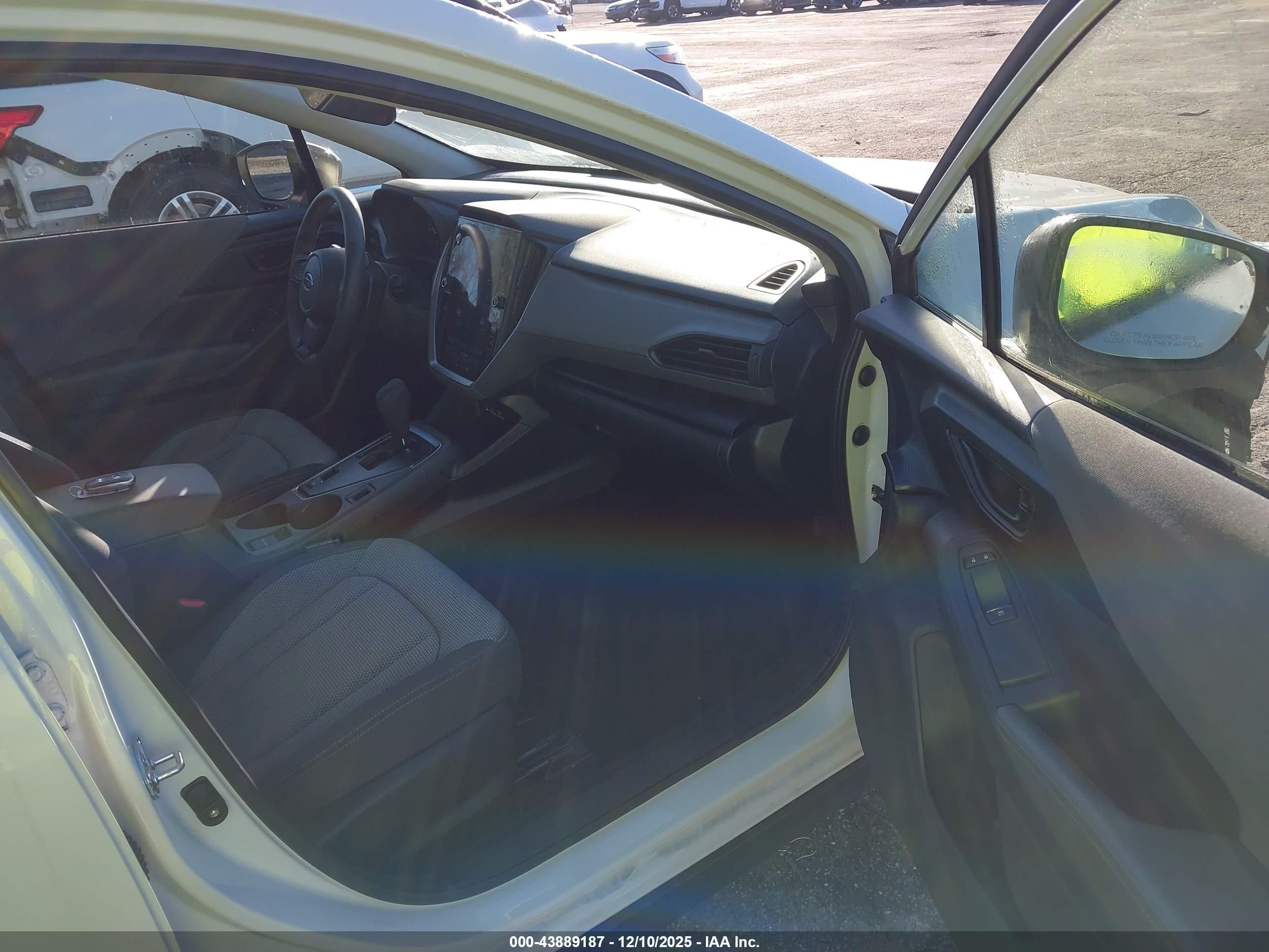 SUBARU CROSSTREK image 5