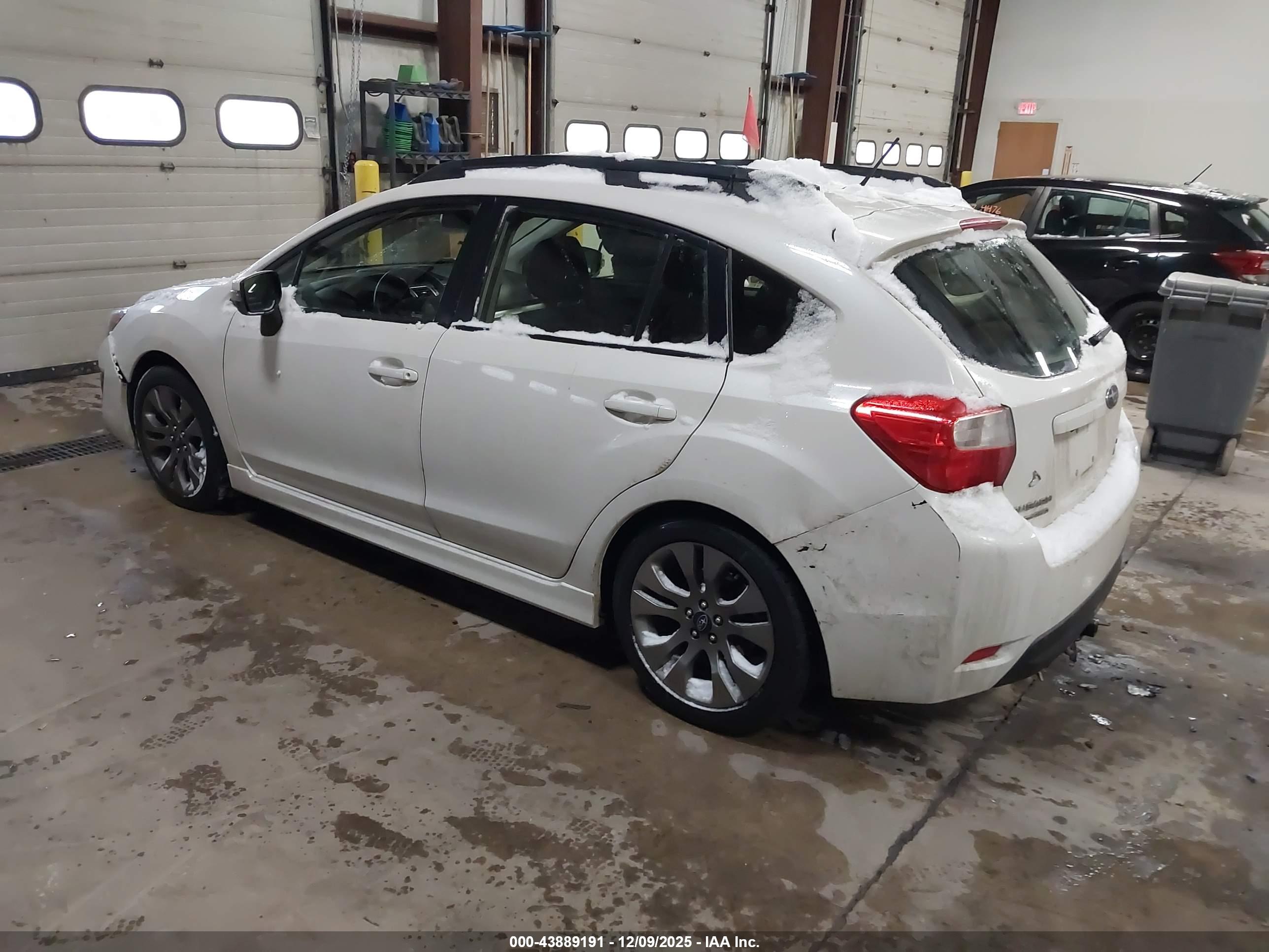 SUBARU IMPREZA image 3