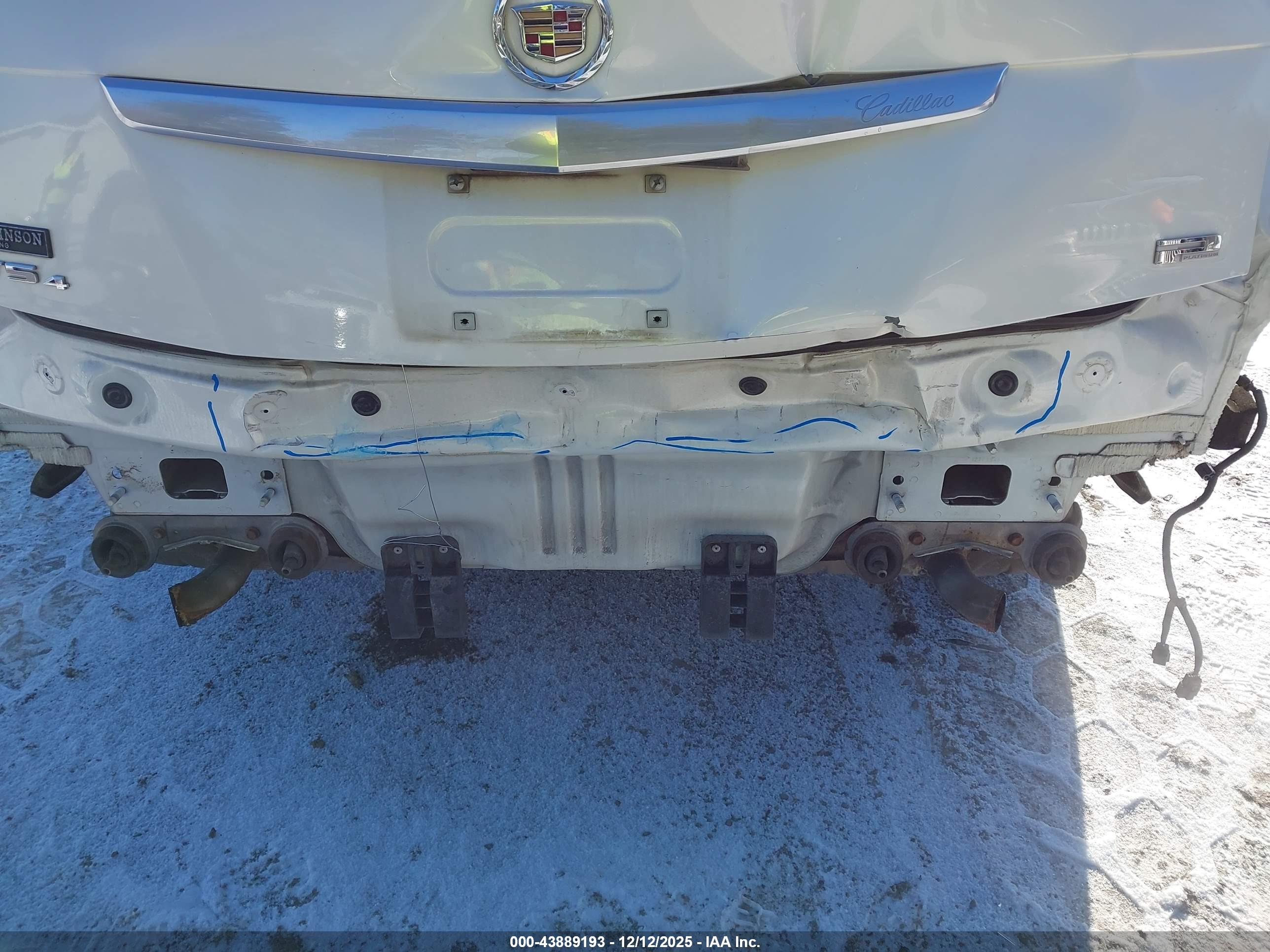 CADILLAC XTS image 6