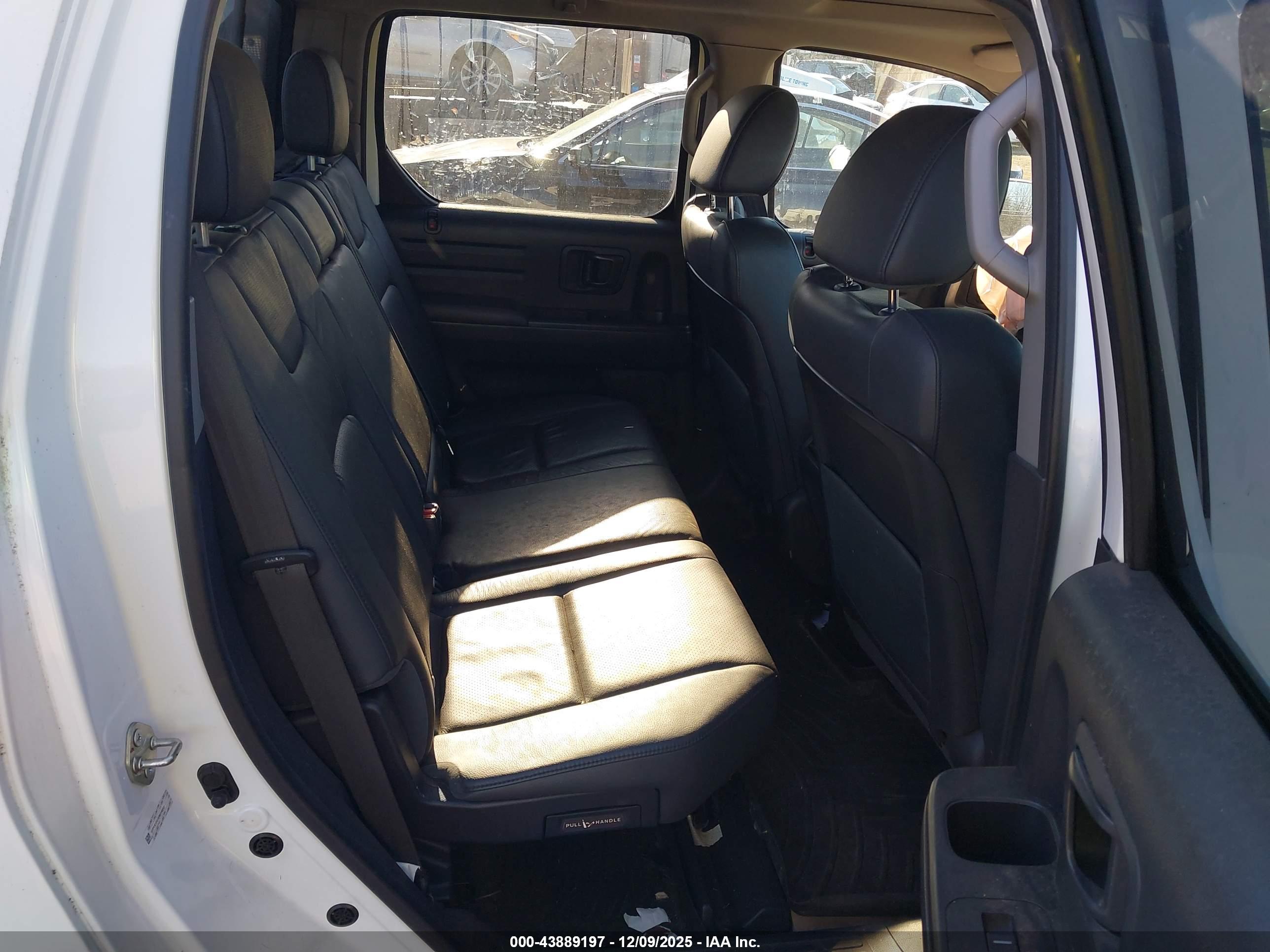 HONDA RIDGELINE image 8