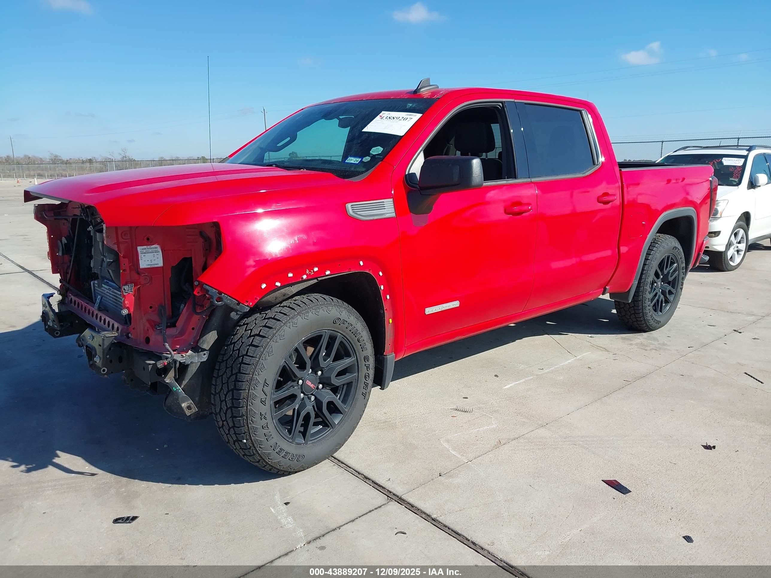 GMC SIERRA image 2