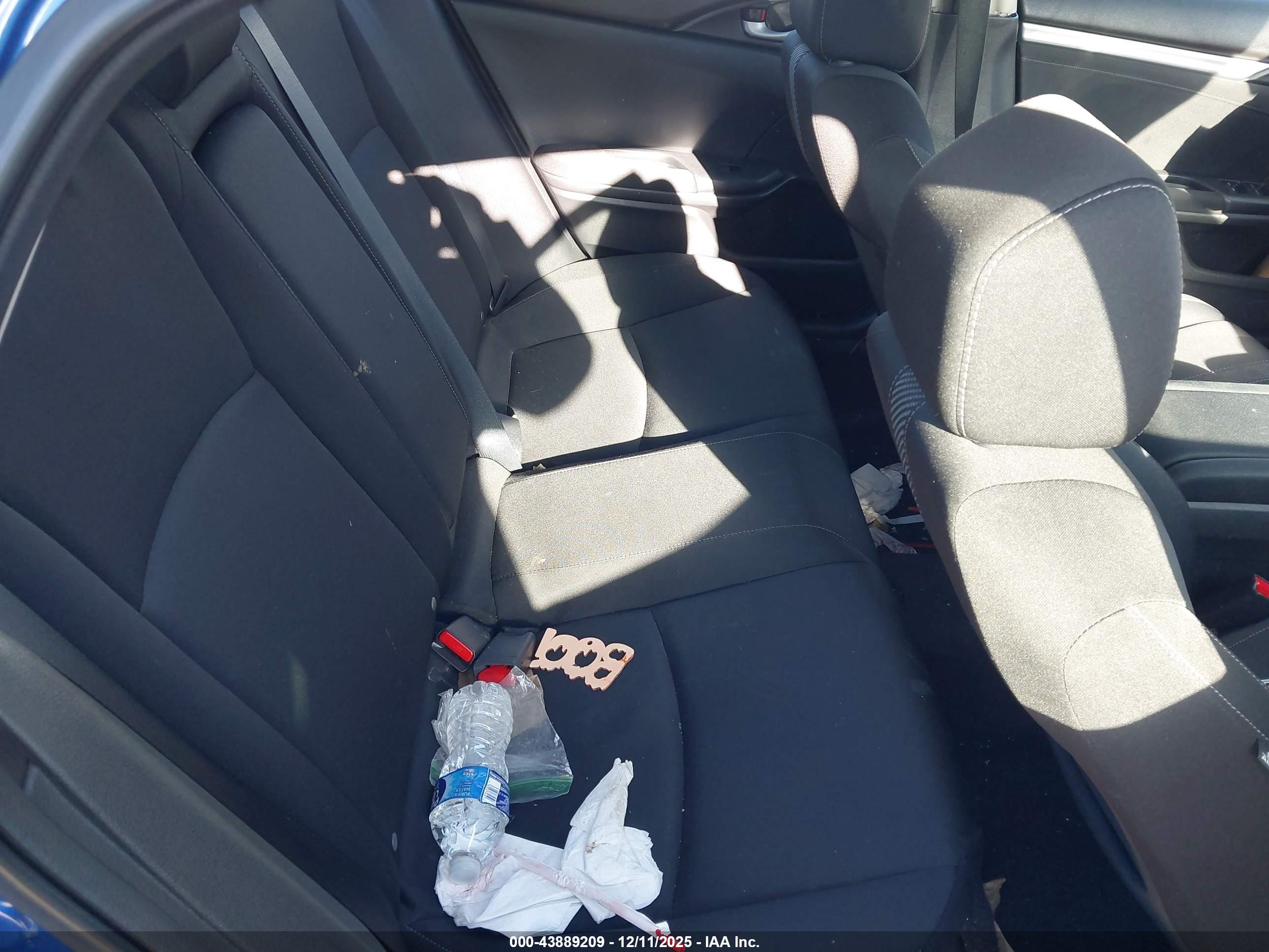 HONDA CIVIC image 8