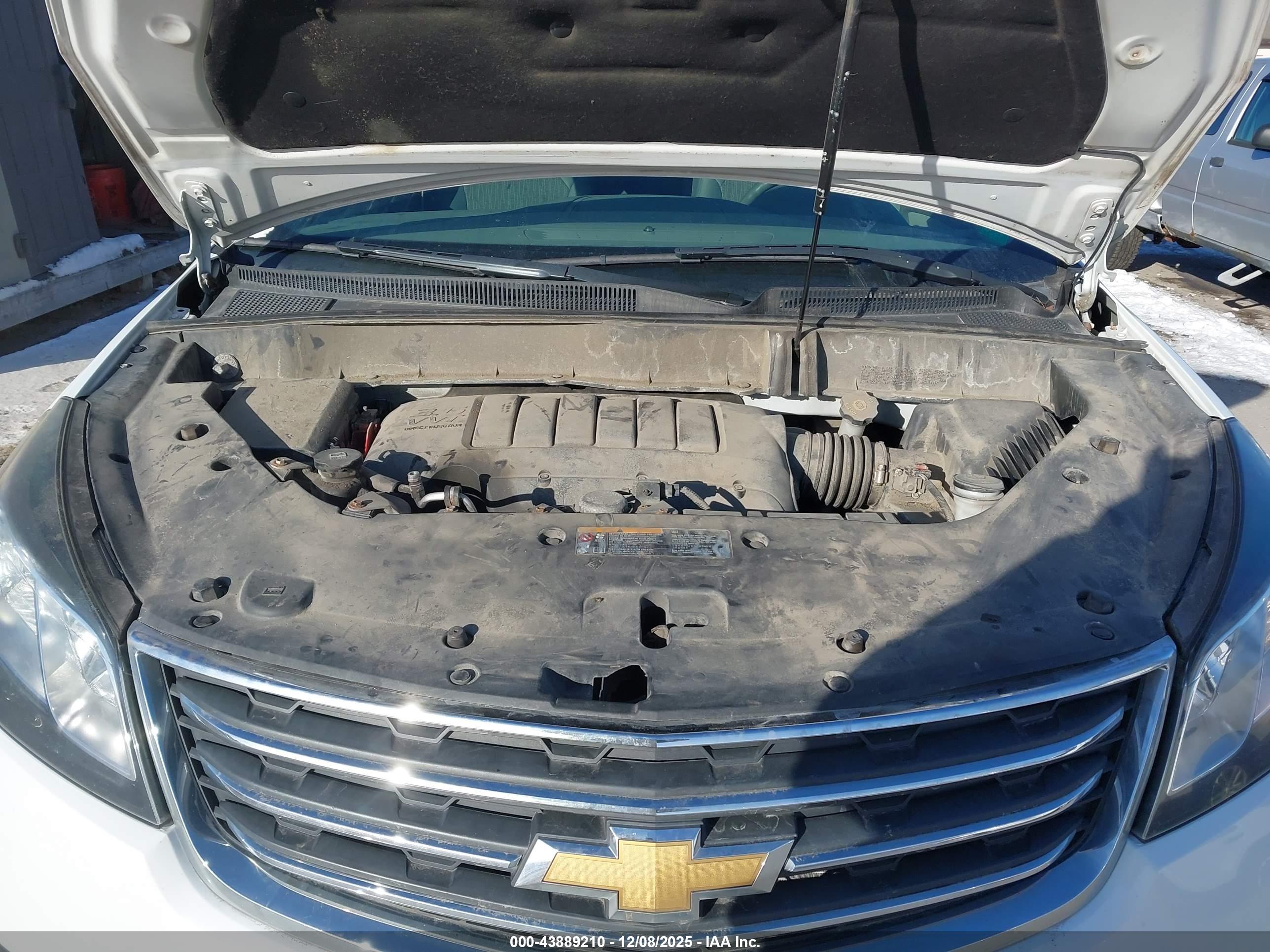 CHEVROLET TRAVERSE image 10