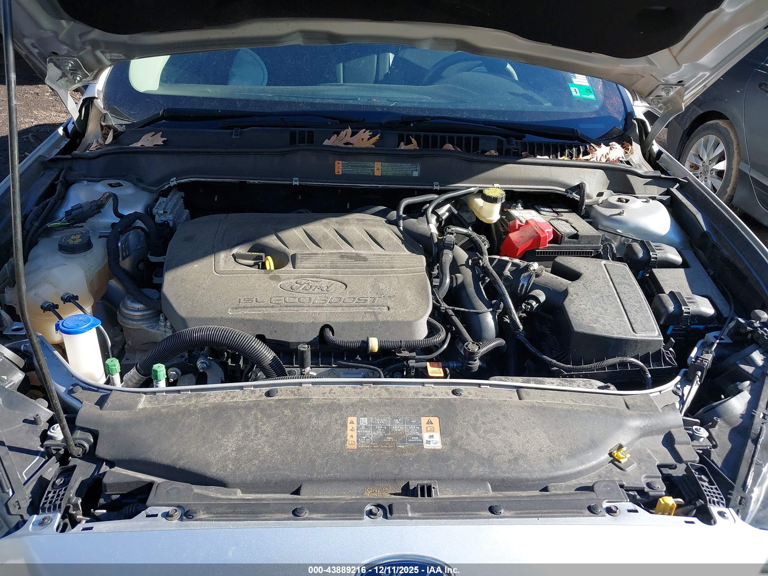 FORD FUSION image 10