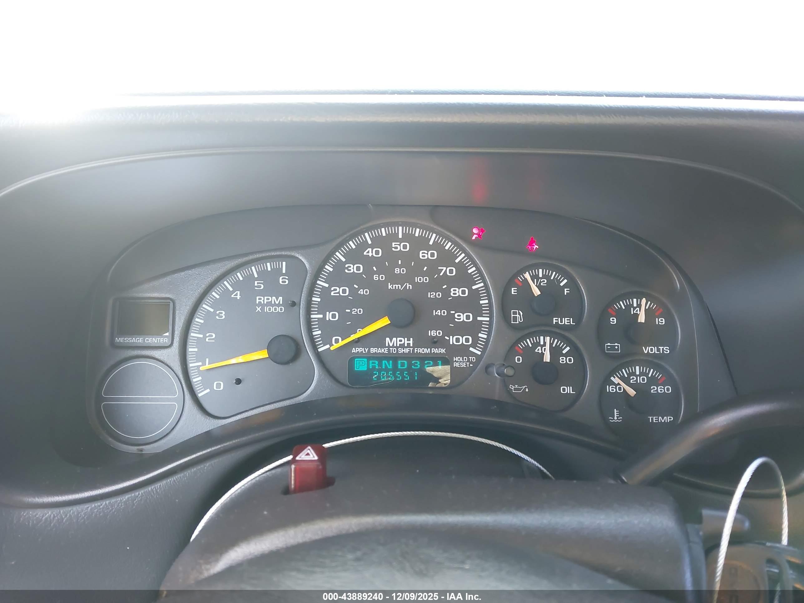 GMC SIERRA image 7
