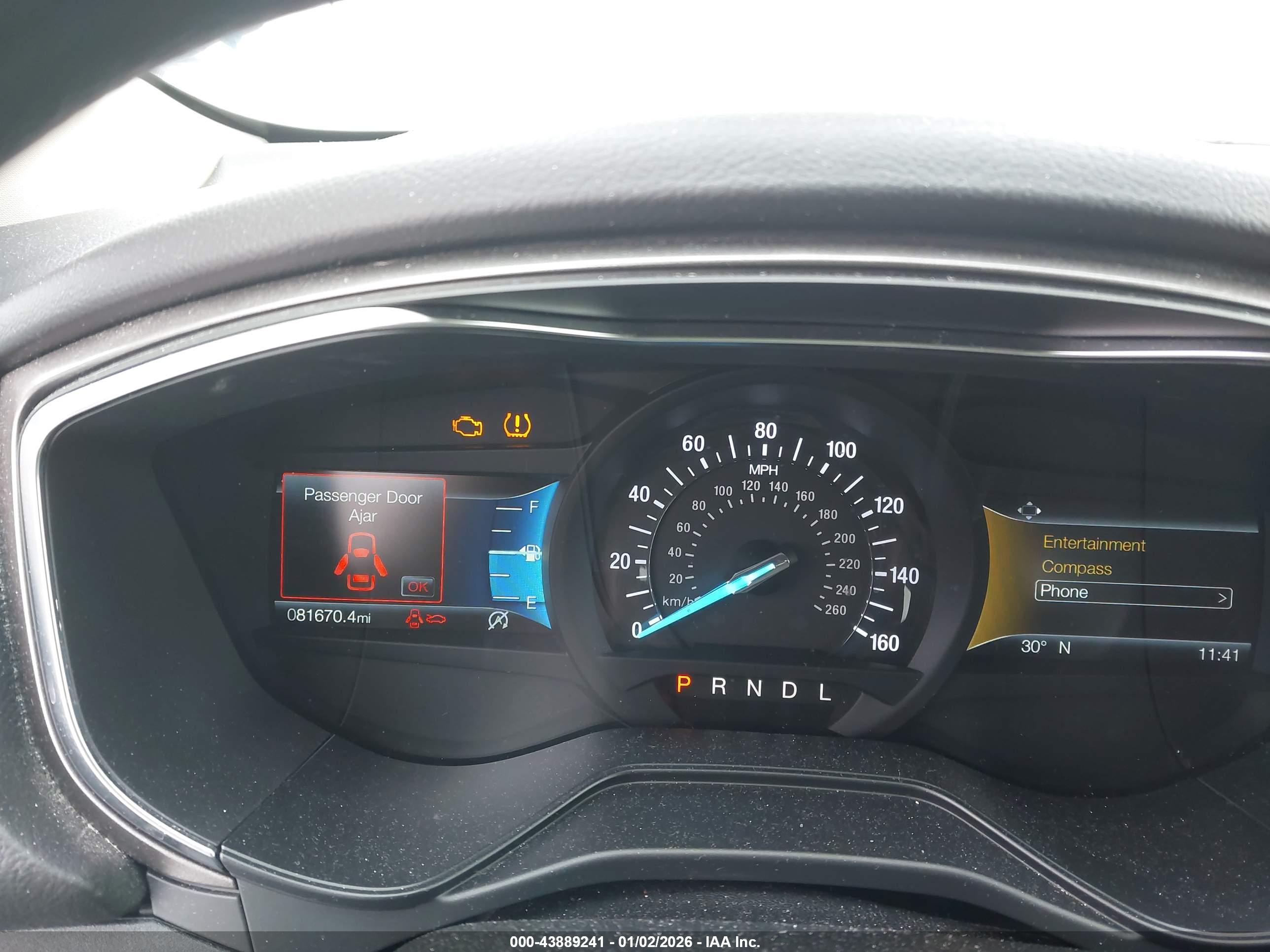 FORD FUSION image 7