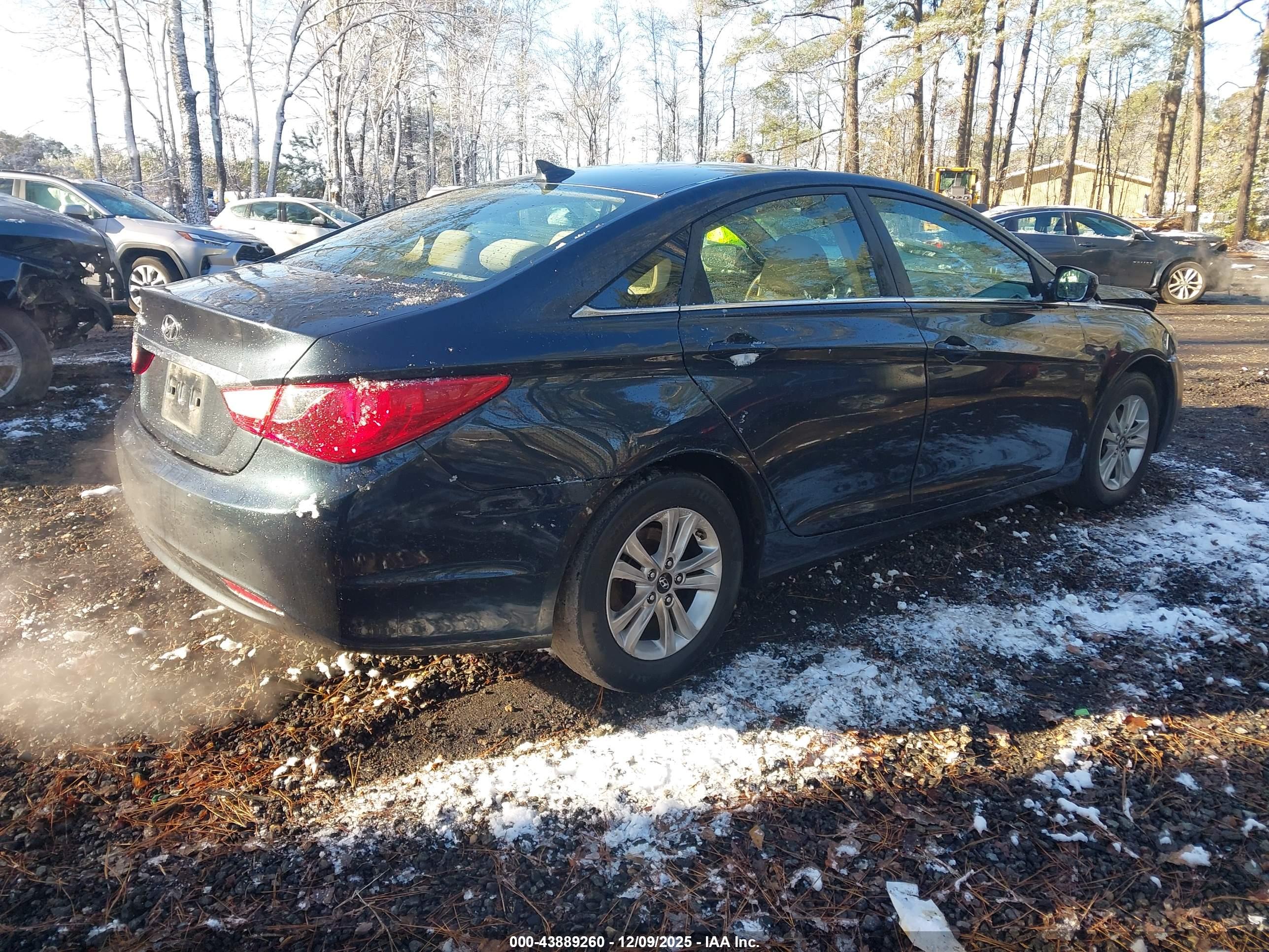 HYUNDAI SONATA image 4