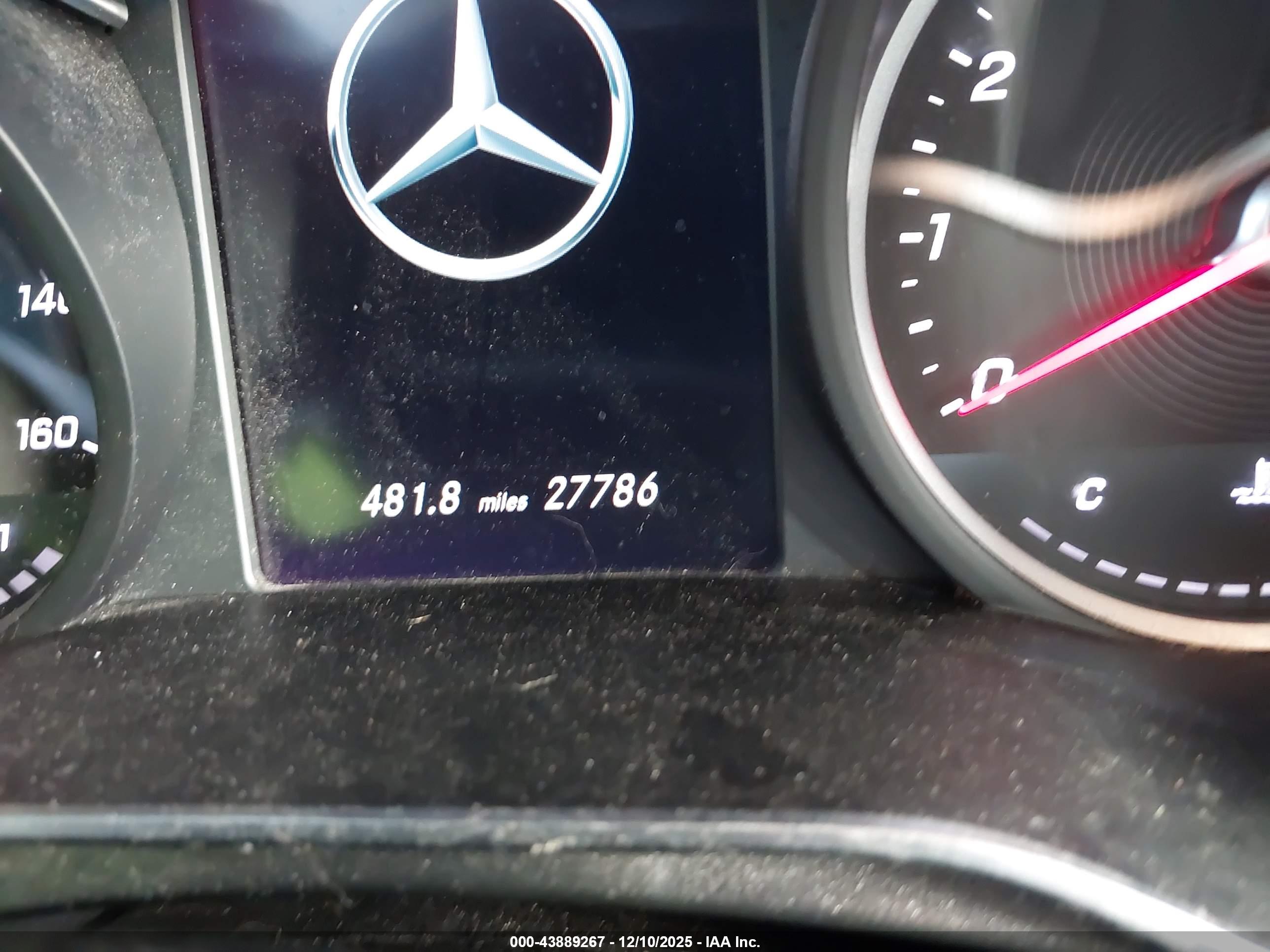 MERCEDES-BENZ GLC image 7