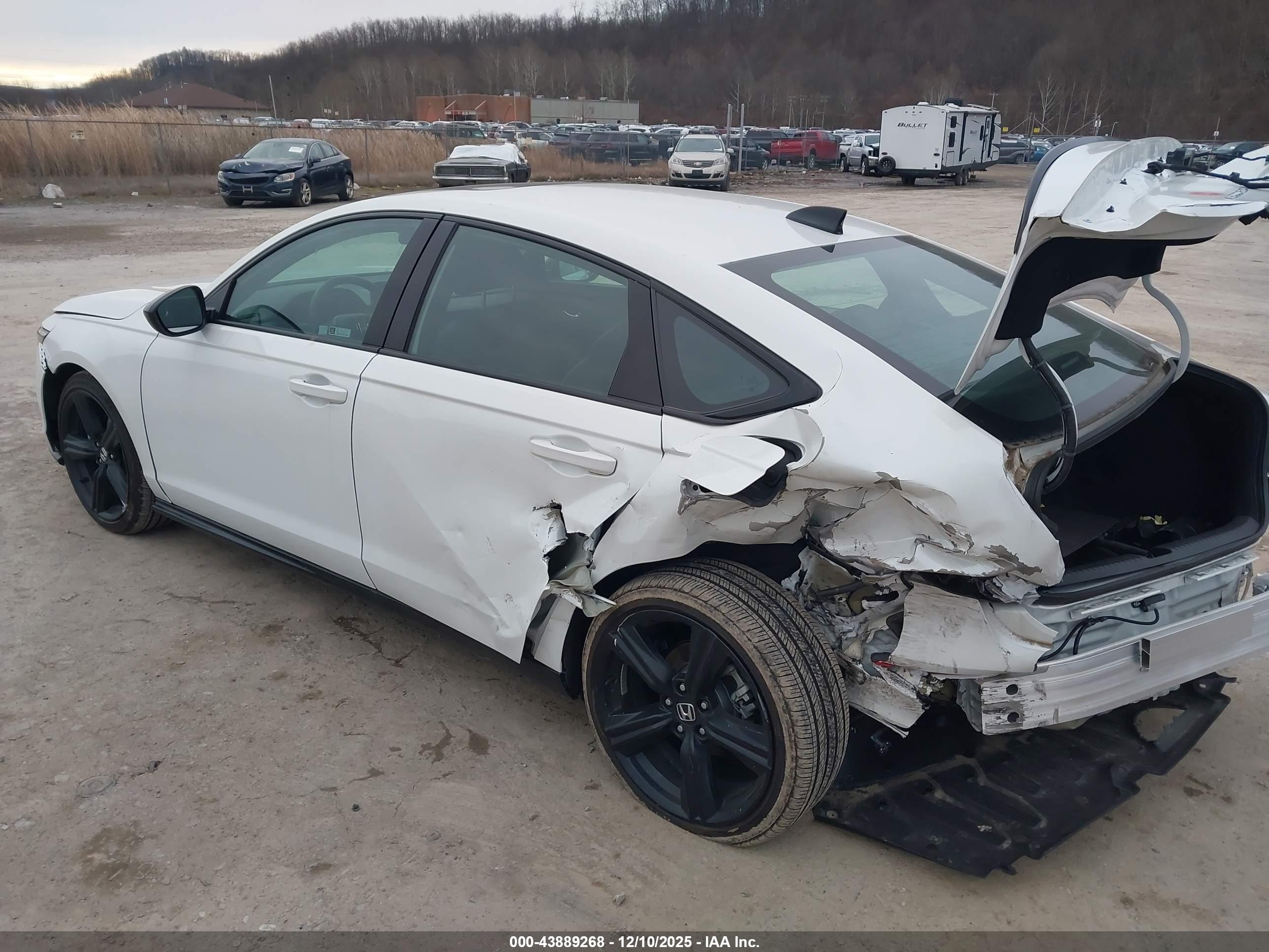 HONDA ACCORD image 3