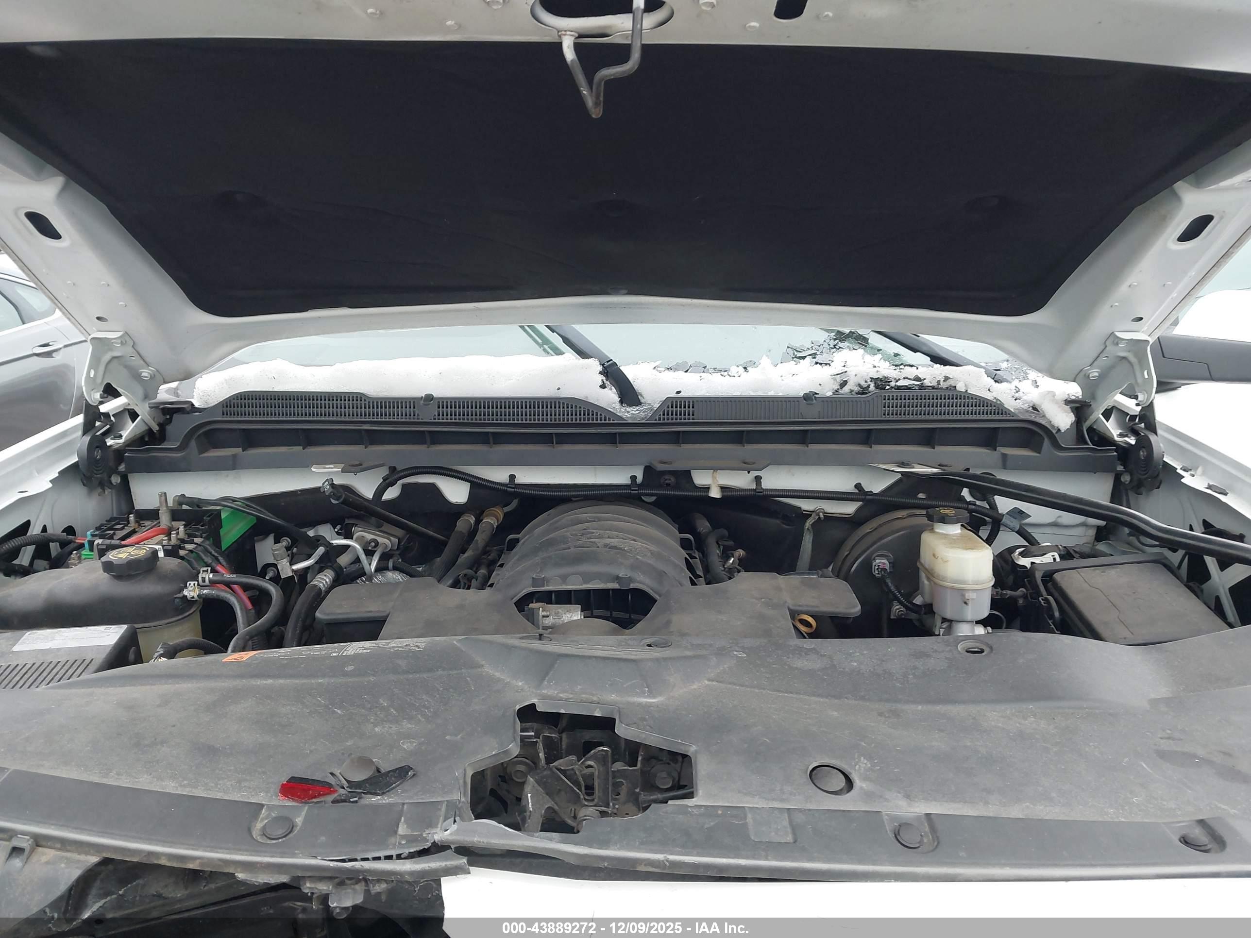 CHEVROLET SILVERADO image 10