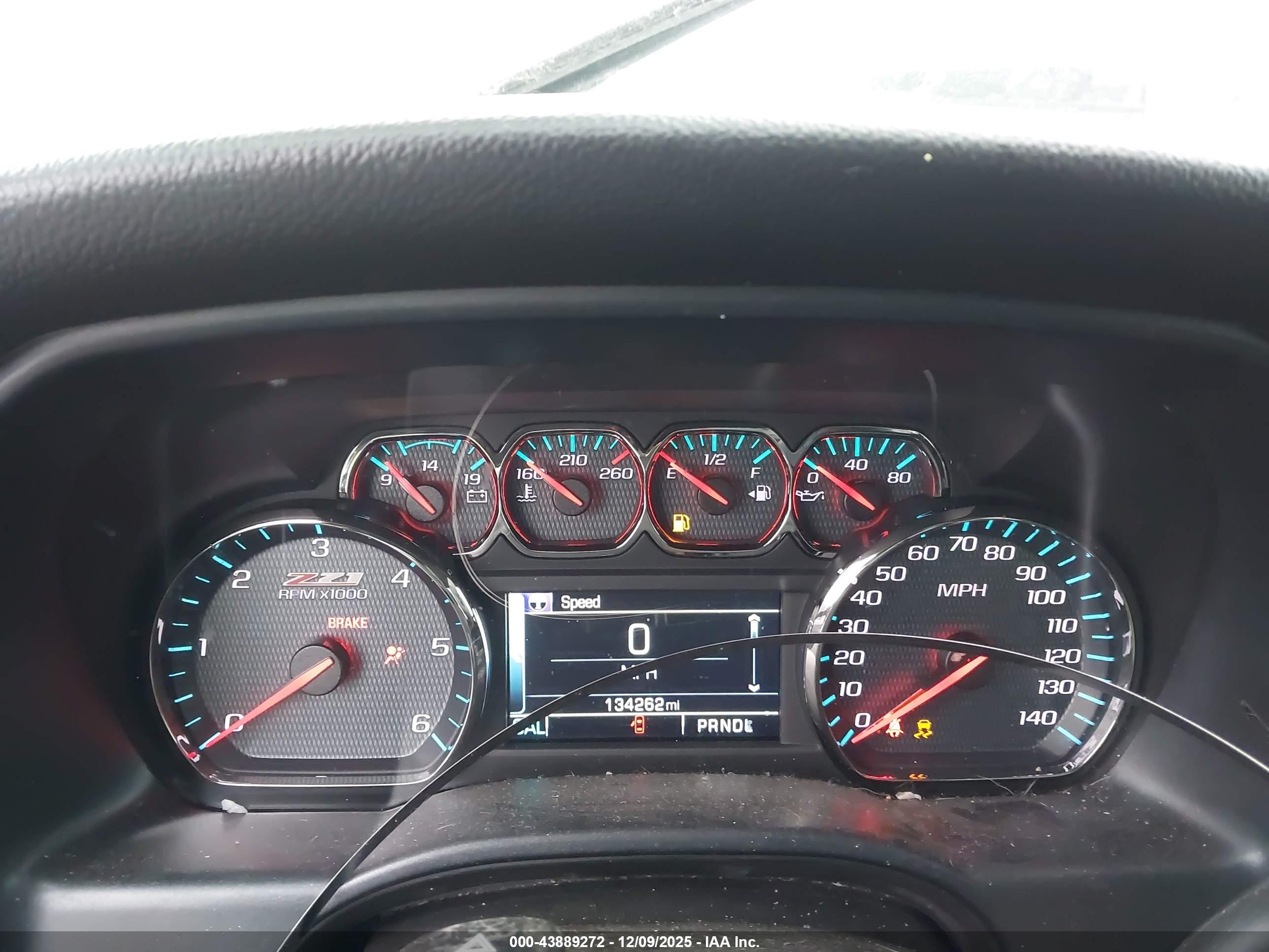 CHEVROLET SILVERADO image 7