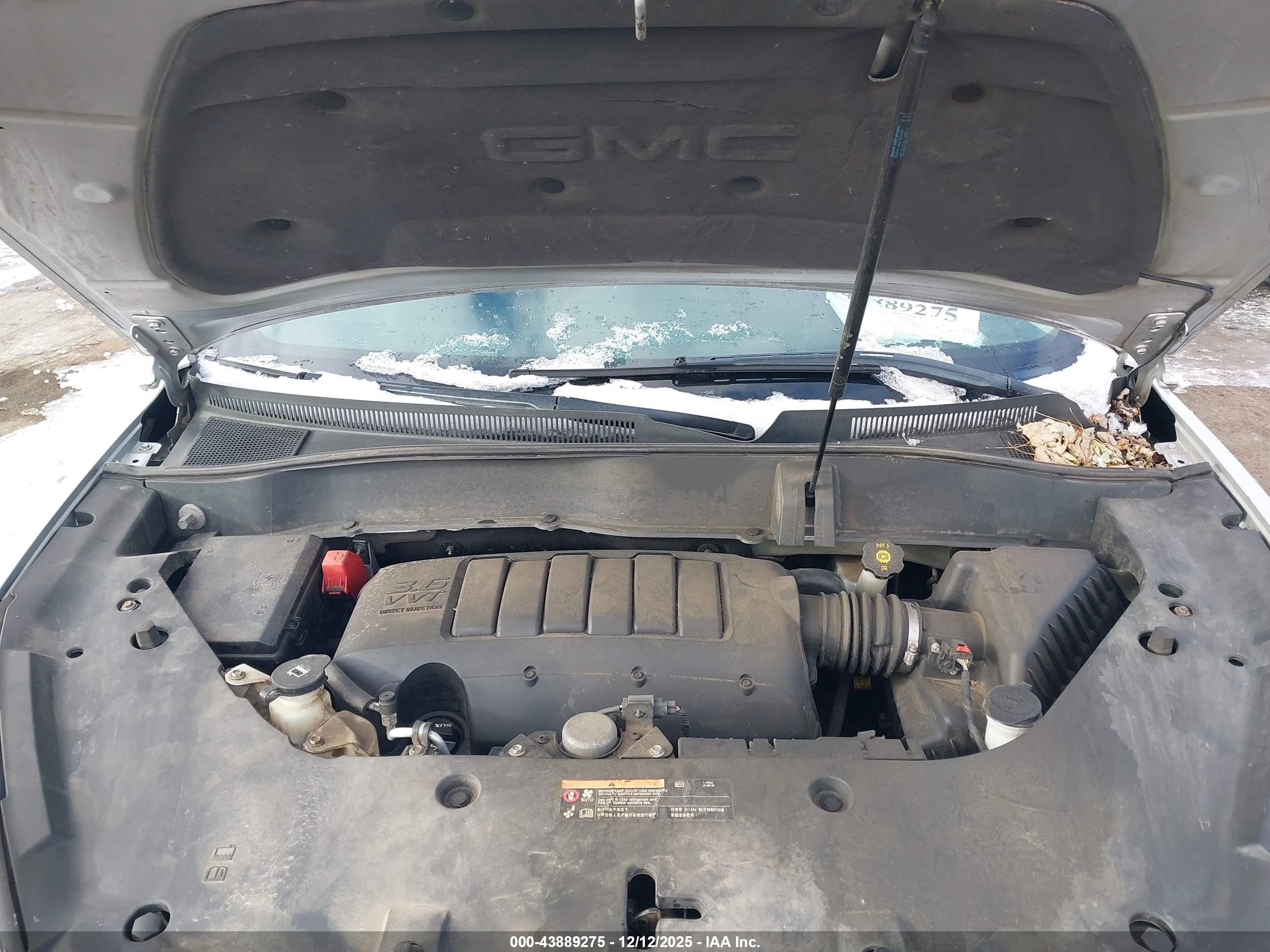 GMC ACADIA image 10