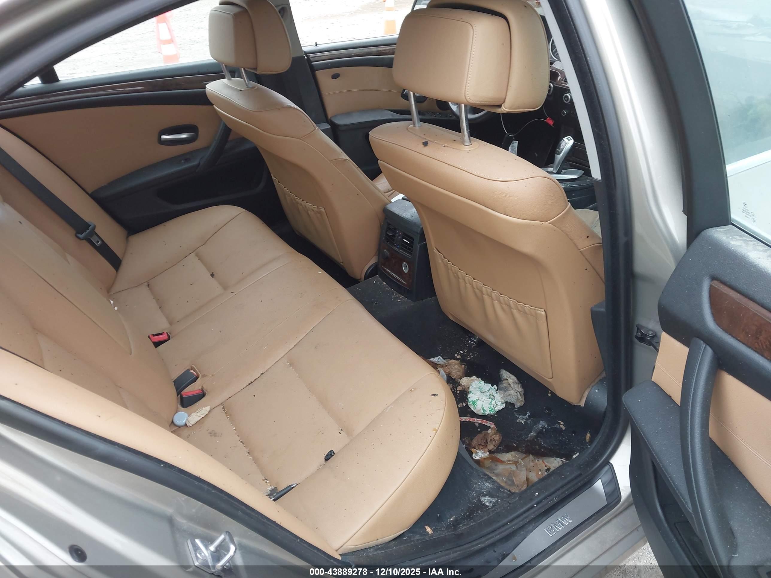 BMW 528I image 8
