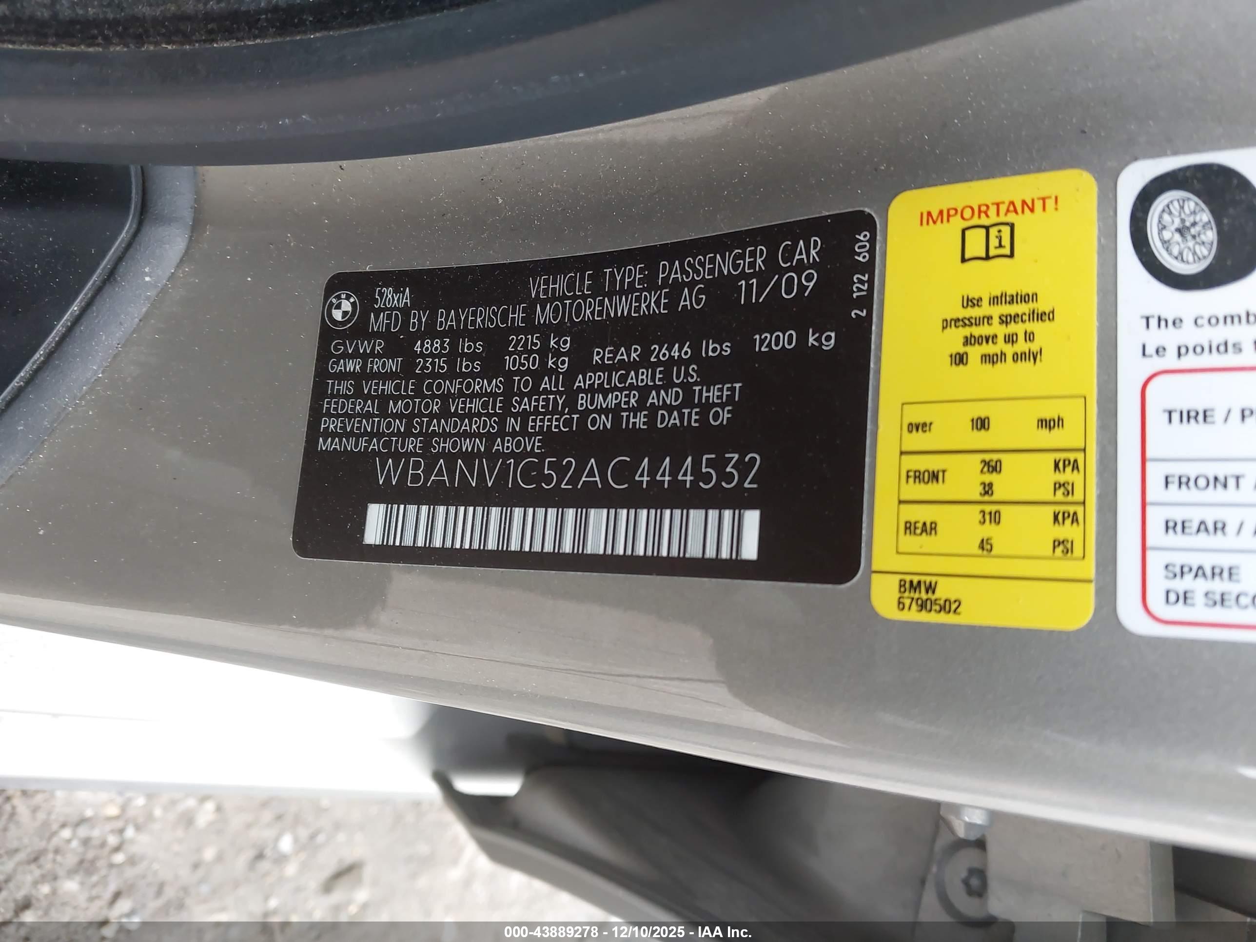 BMW 528I image 9