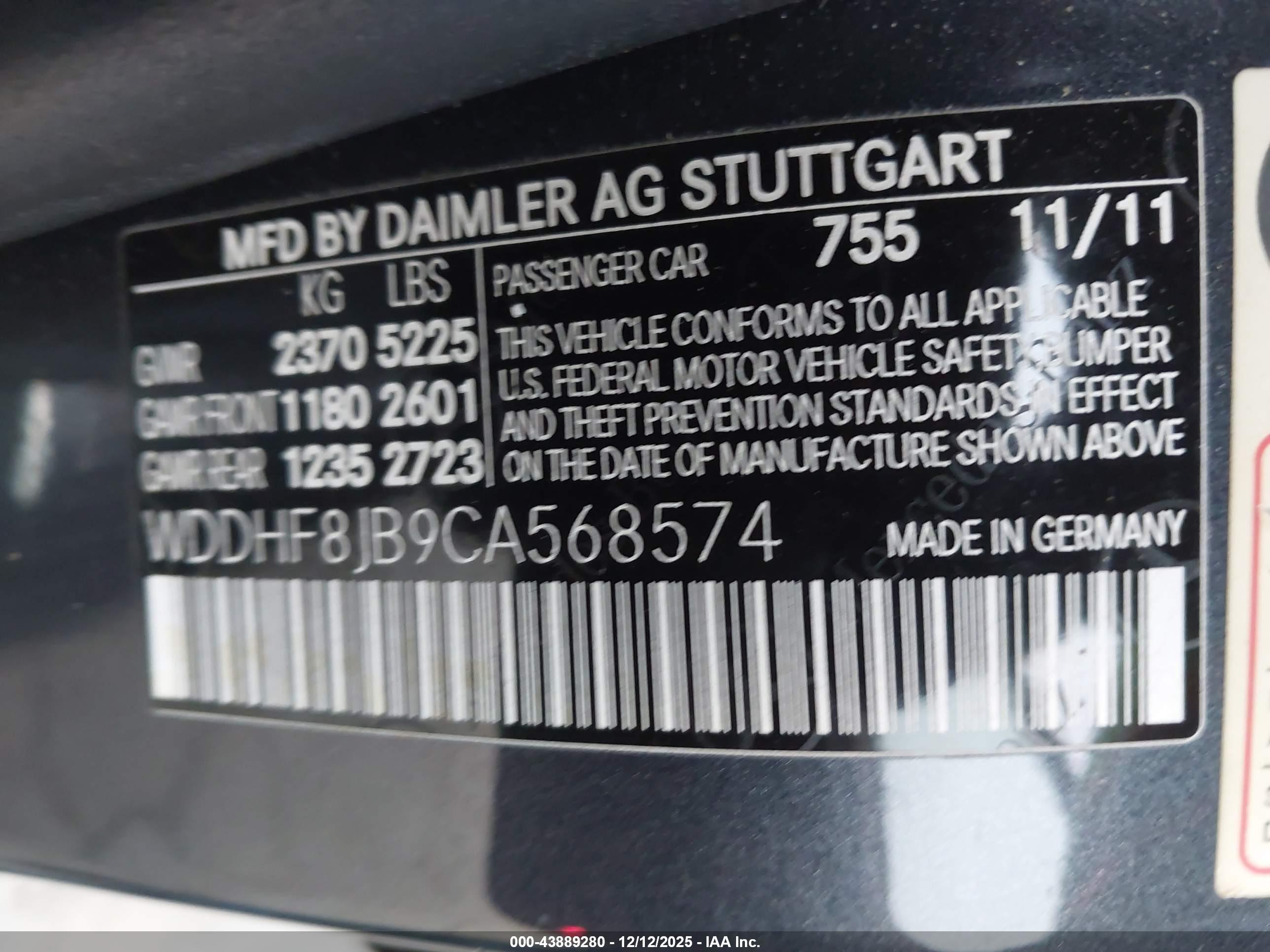 MERCEDES-BENZ E image 9