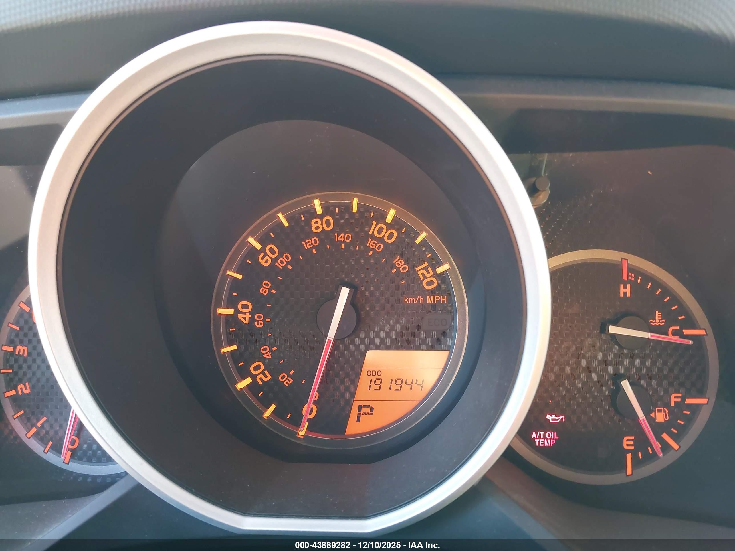 TOYOTA 4RUNNER image 7