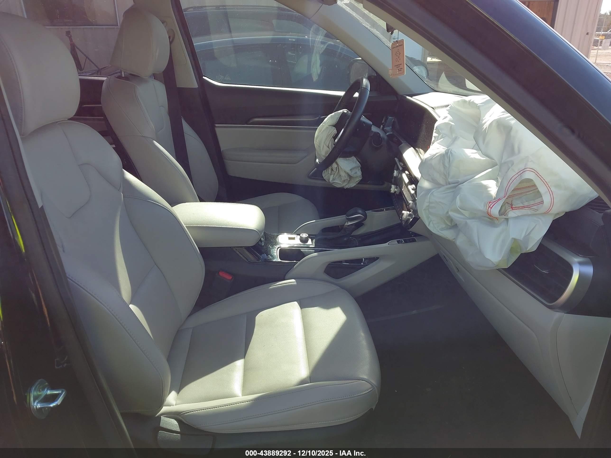 KIA TELLURIDE image 5