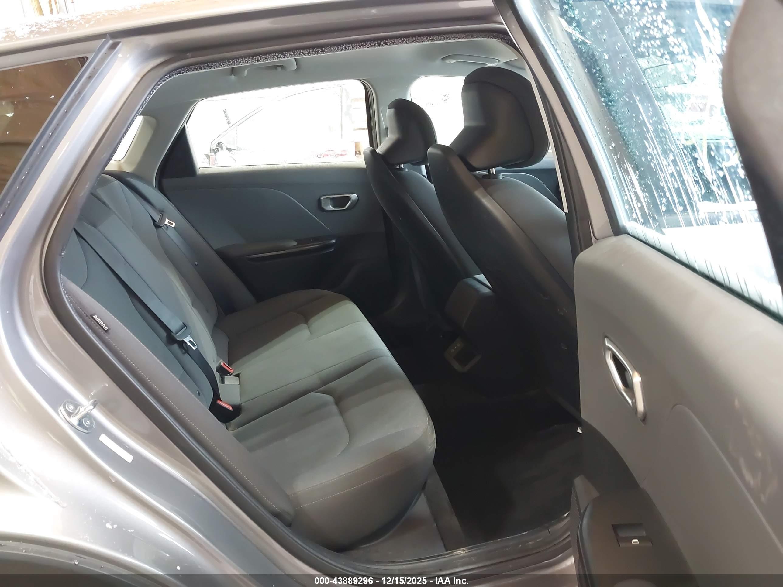 KIA K4 image 8