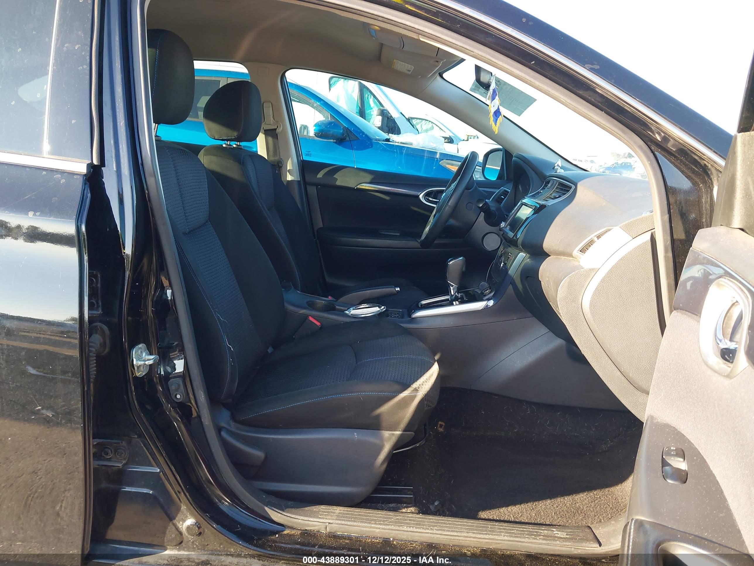 NISSAN SENTRA image 5