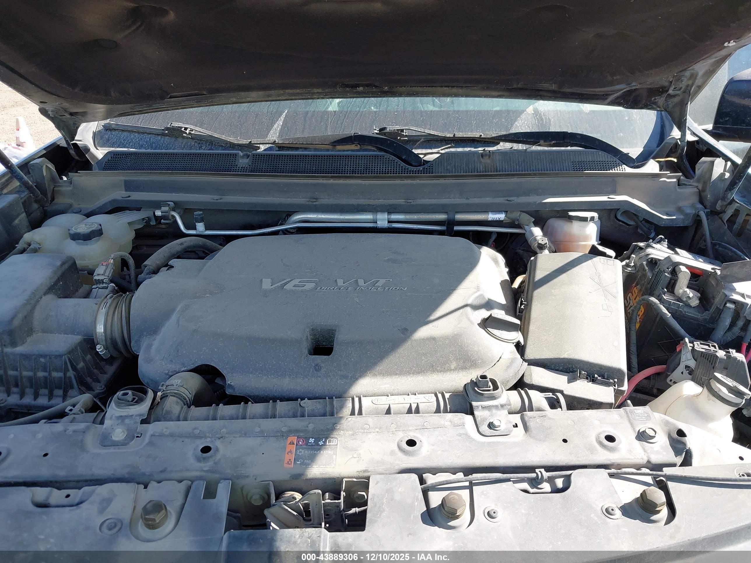 CHEVROLET COLORADO image 10