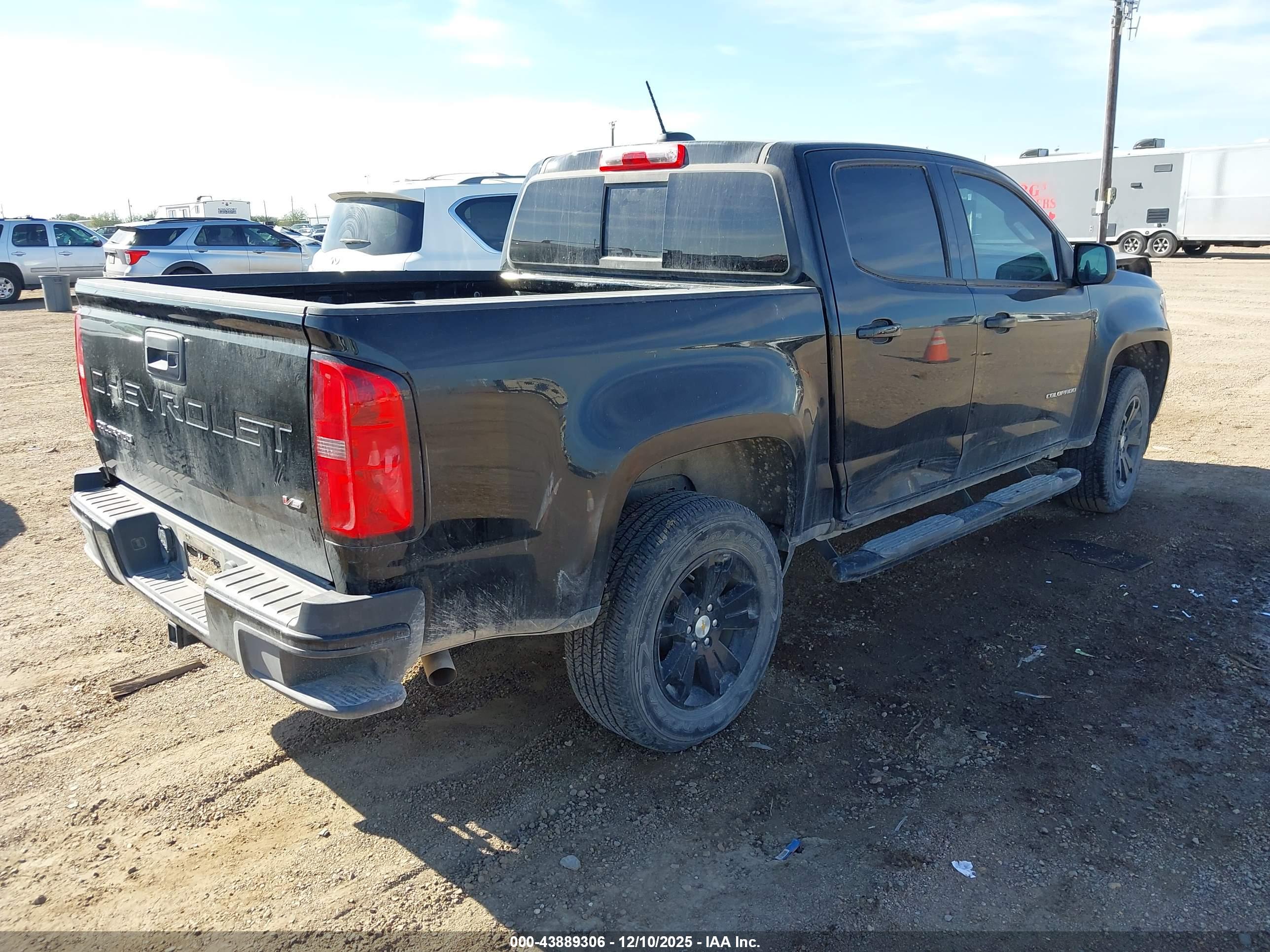 CHEVROLET COLORADO image 4
