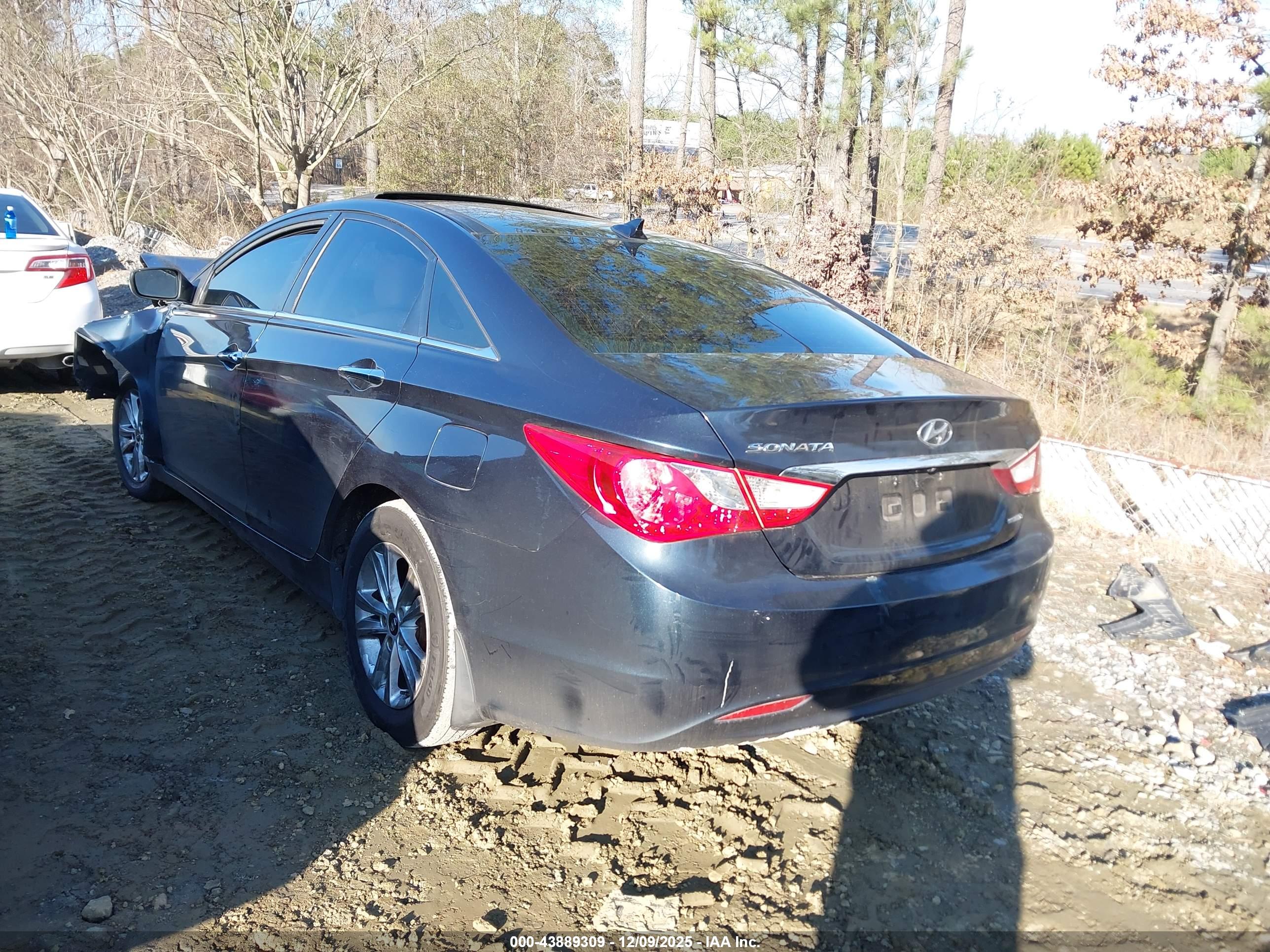 HYUNDAI SONATA image 3