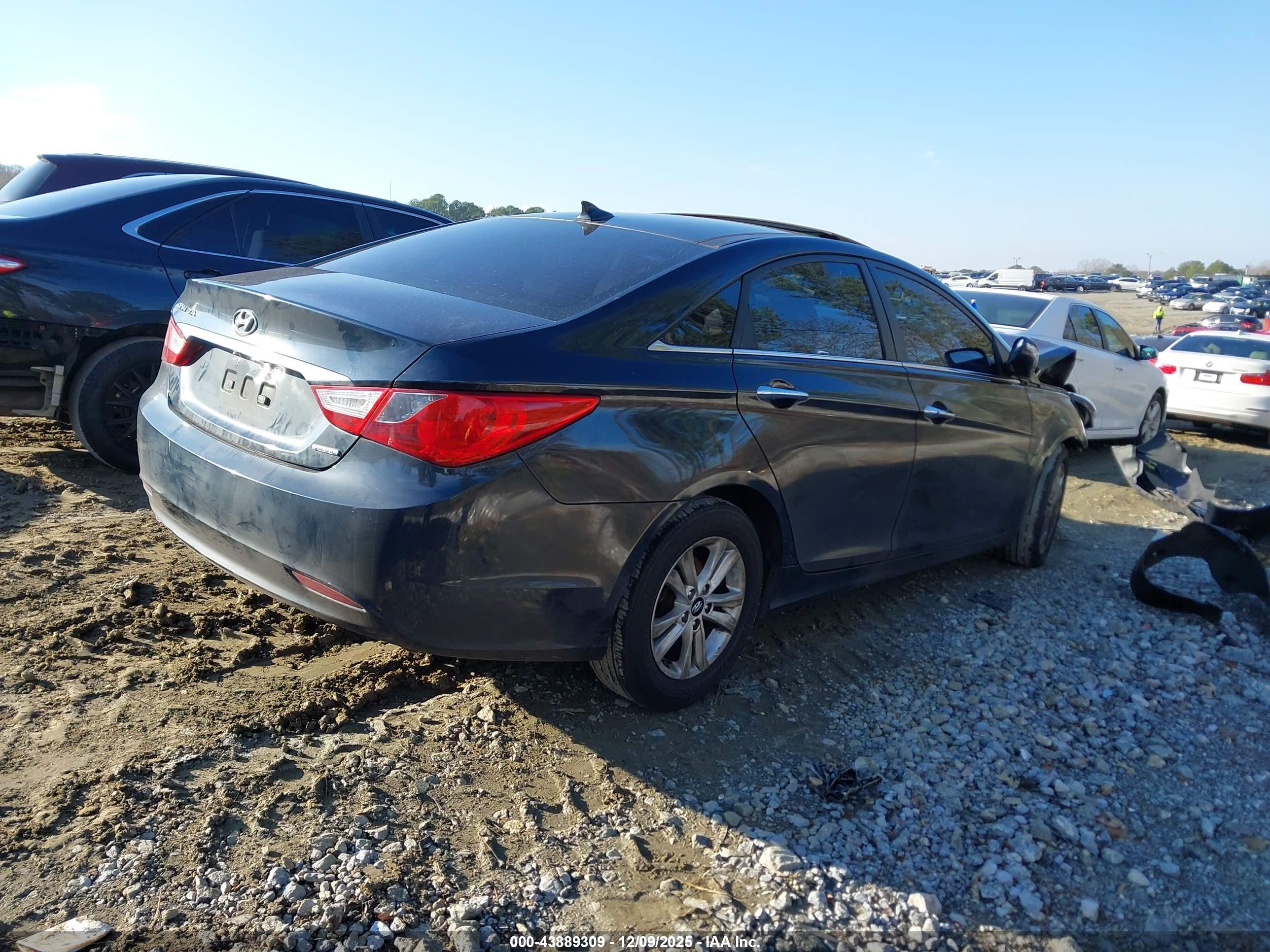 HYUNDAI SONATA image 4