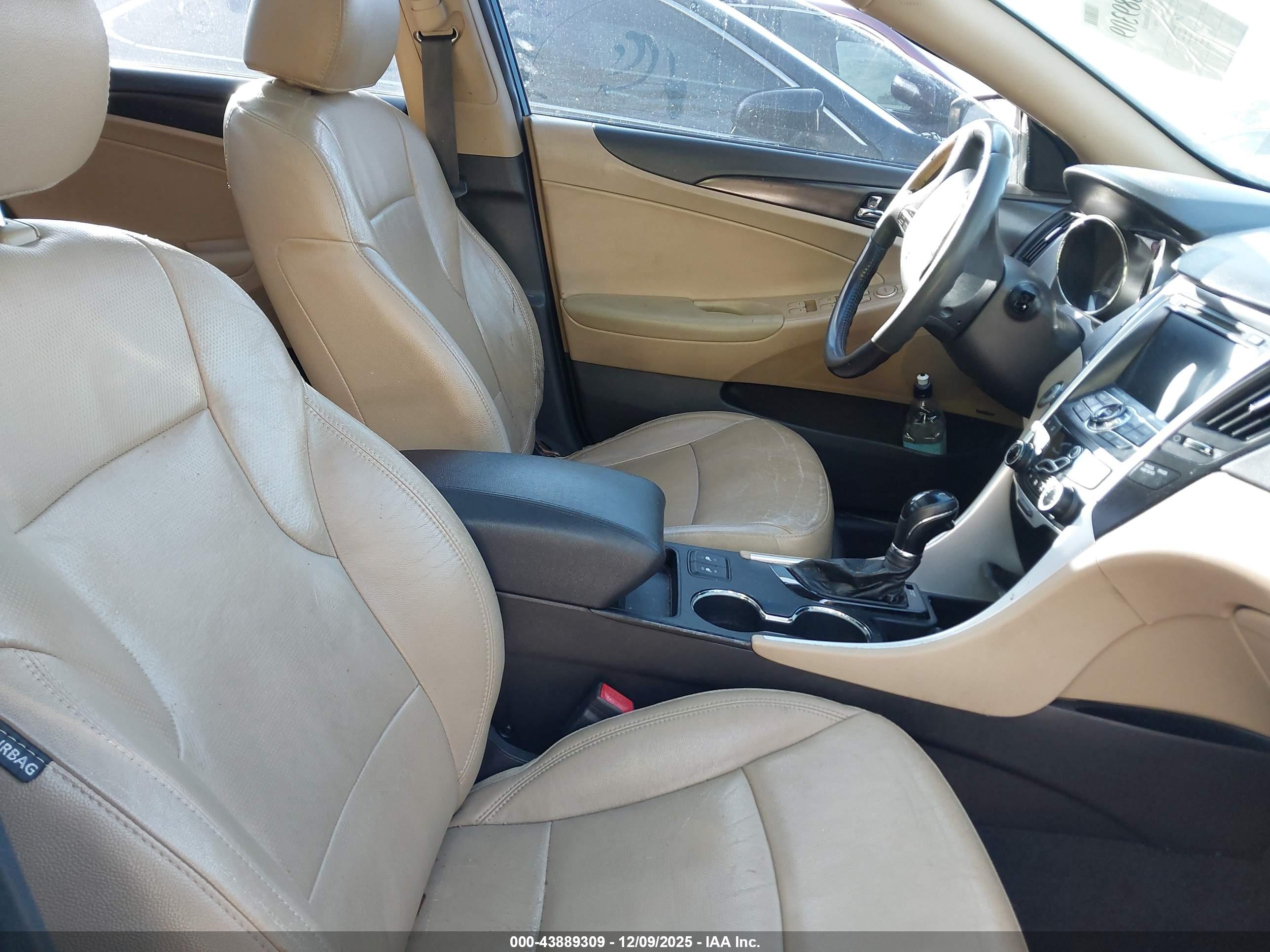 HYUNDAI SONATA image 5