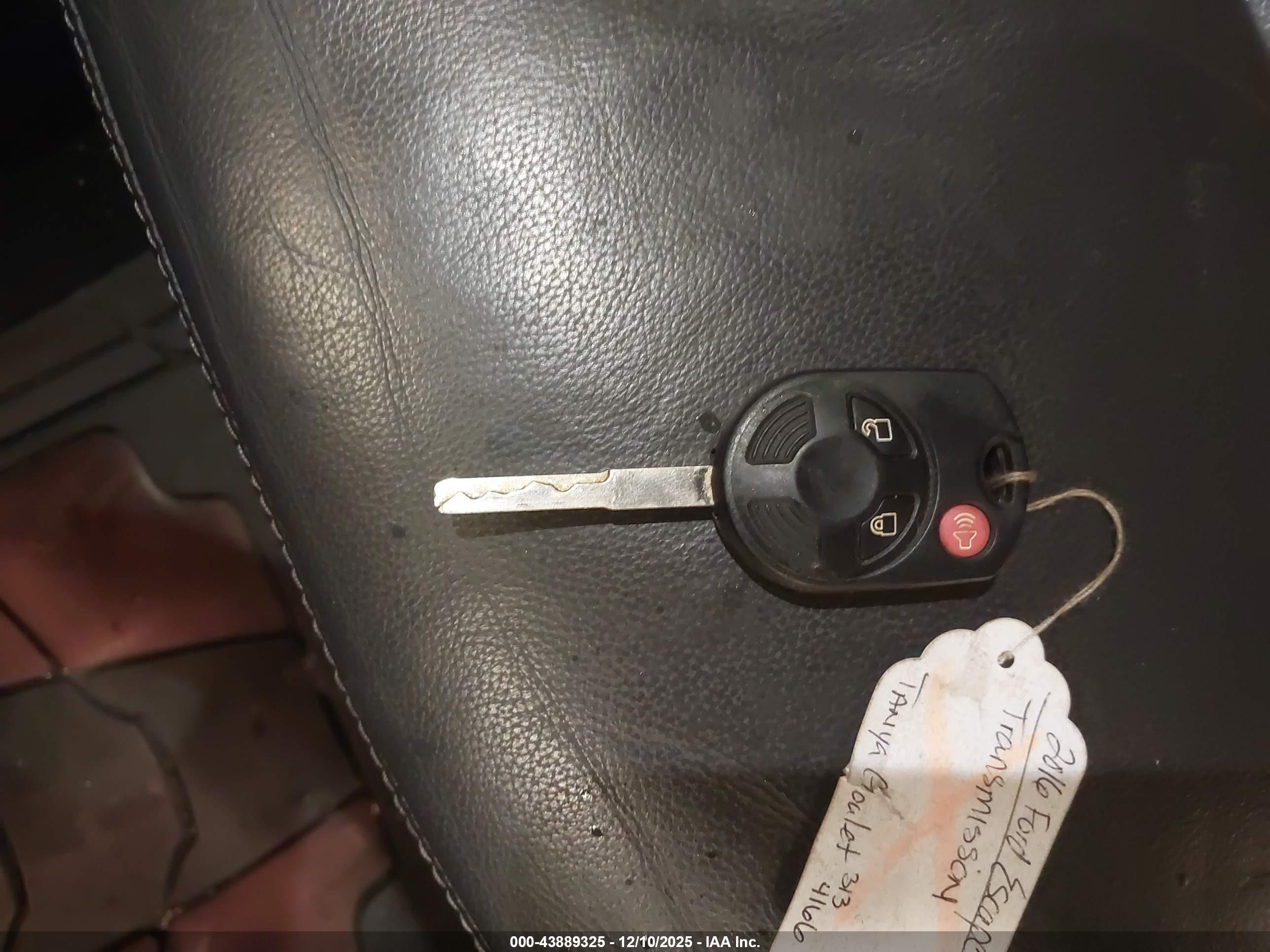 FORD ESCAPE image 11