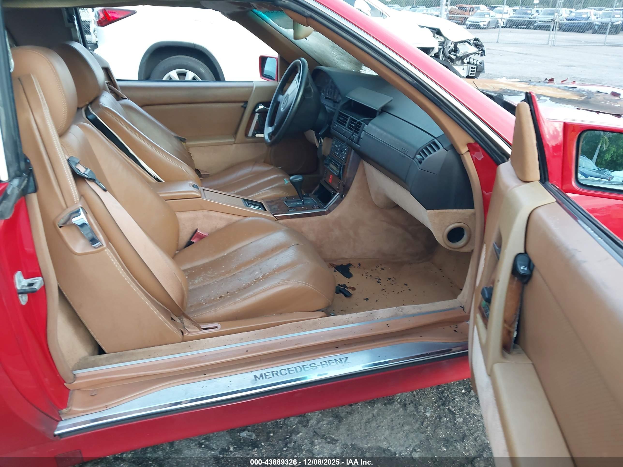 MERCEDES-BENZ 300 image 5