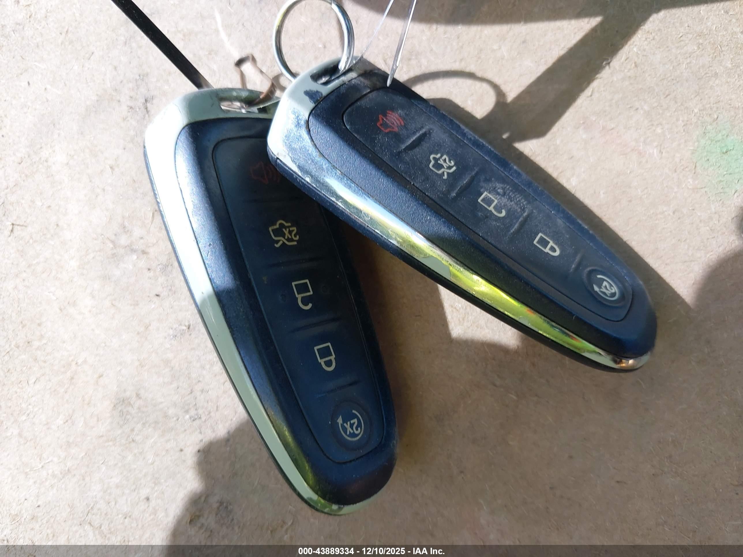 FORD EXPLORER image 11