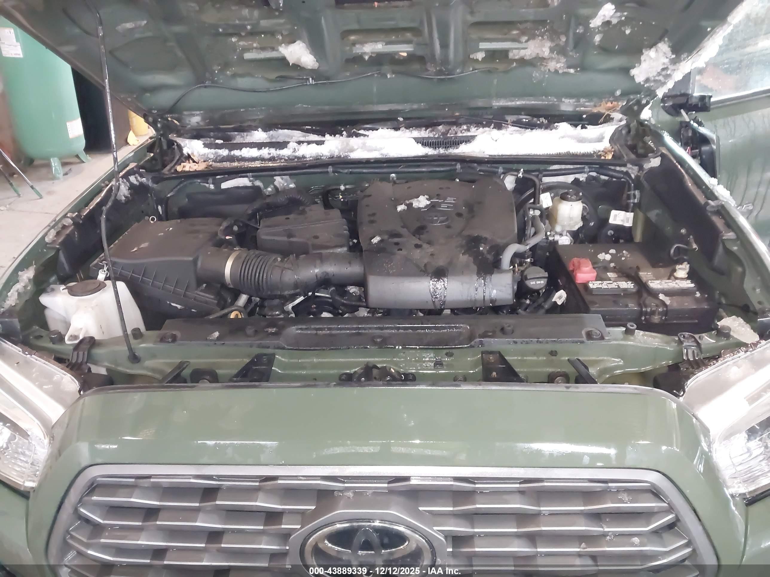 TOYOTA TACOMA image 10