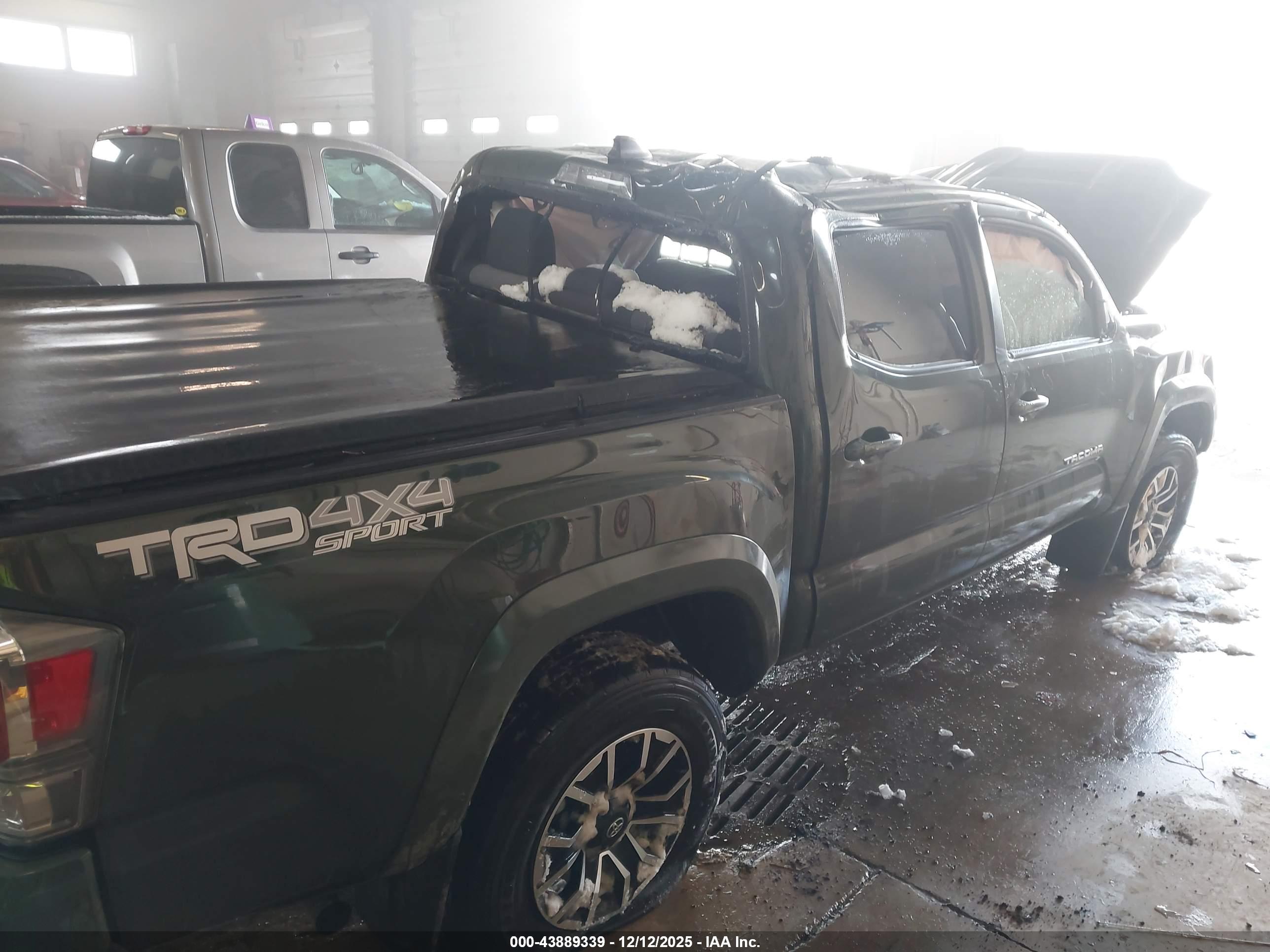 TOYOTA TACOMA image 6