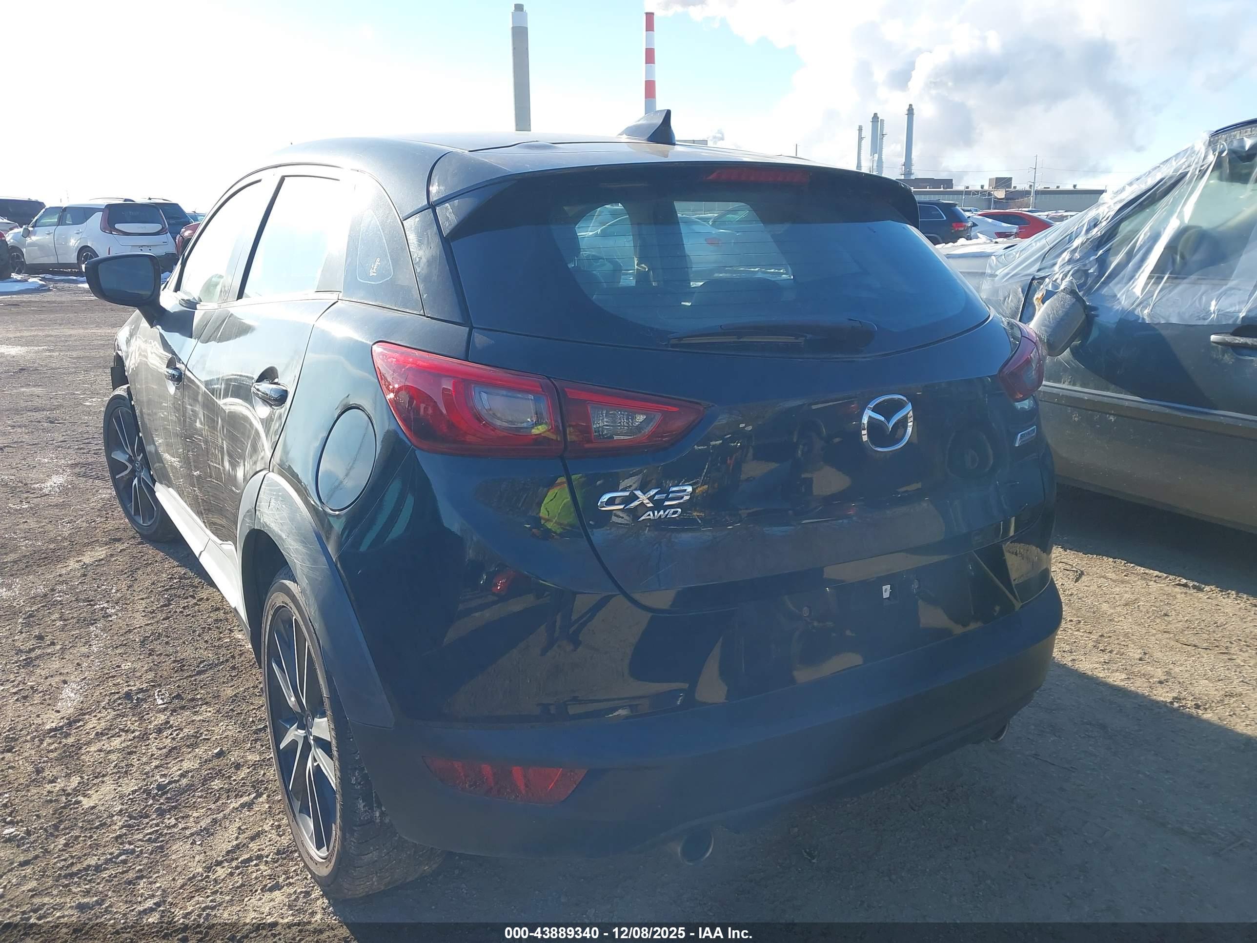 MAZDA CX-3 image 3