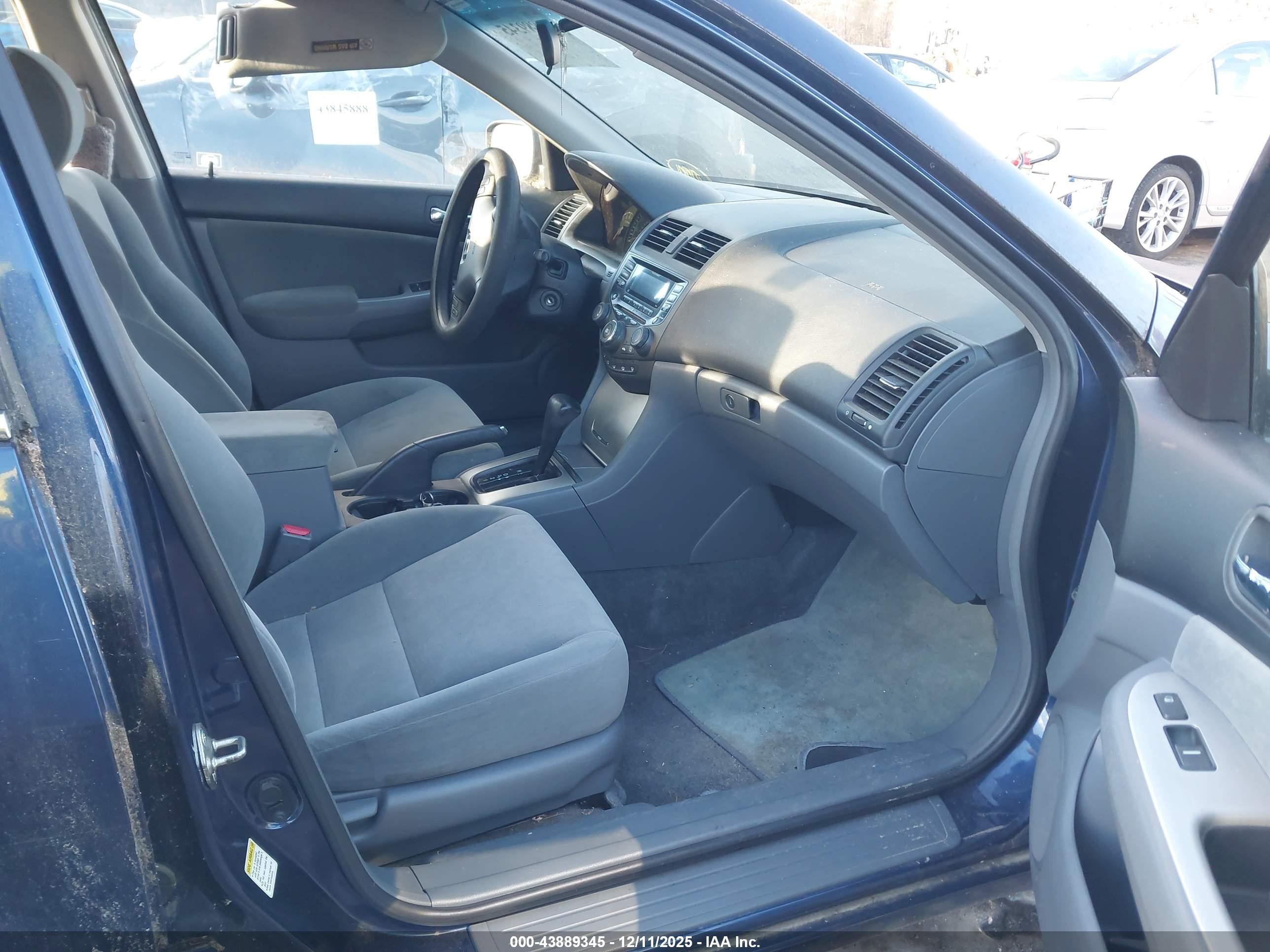 HONDA ACCORD image 5