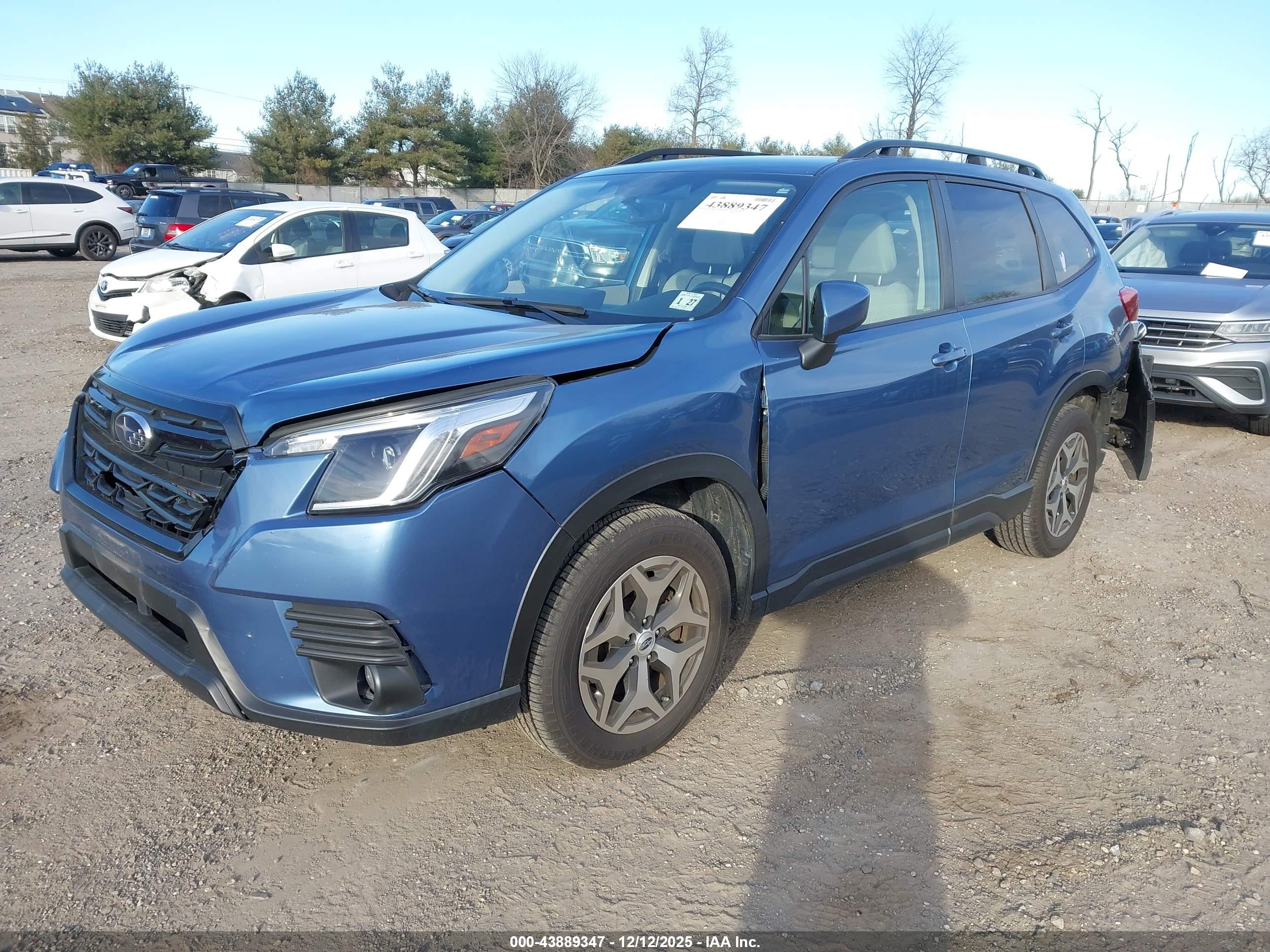 SUBARU FORESTER image 2