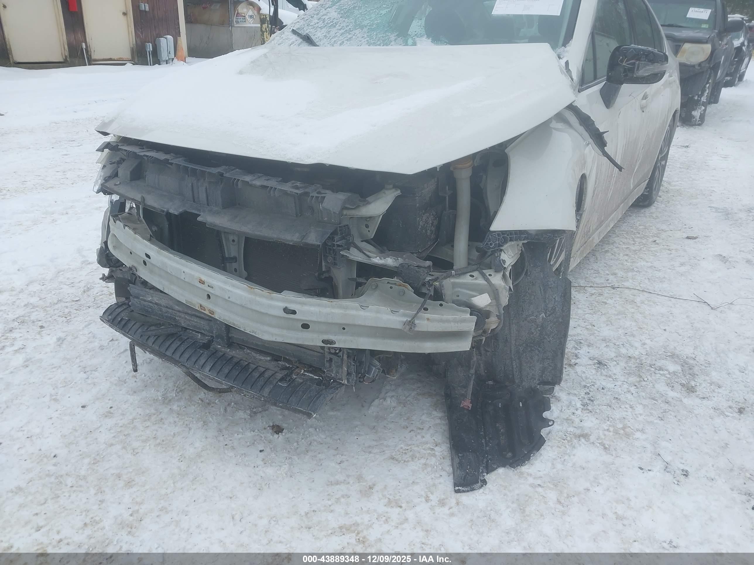 SUBARU LEGACY image 6