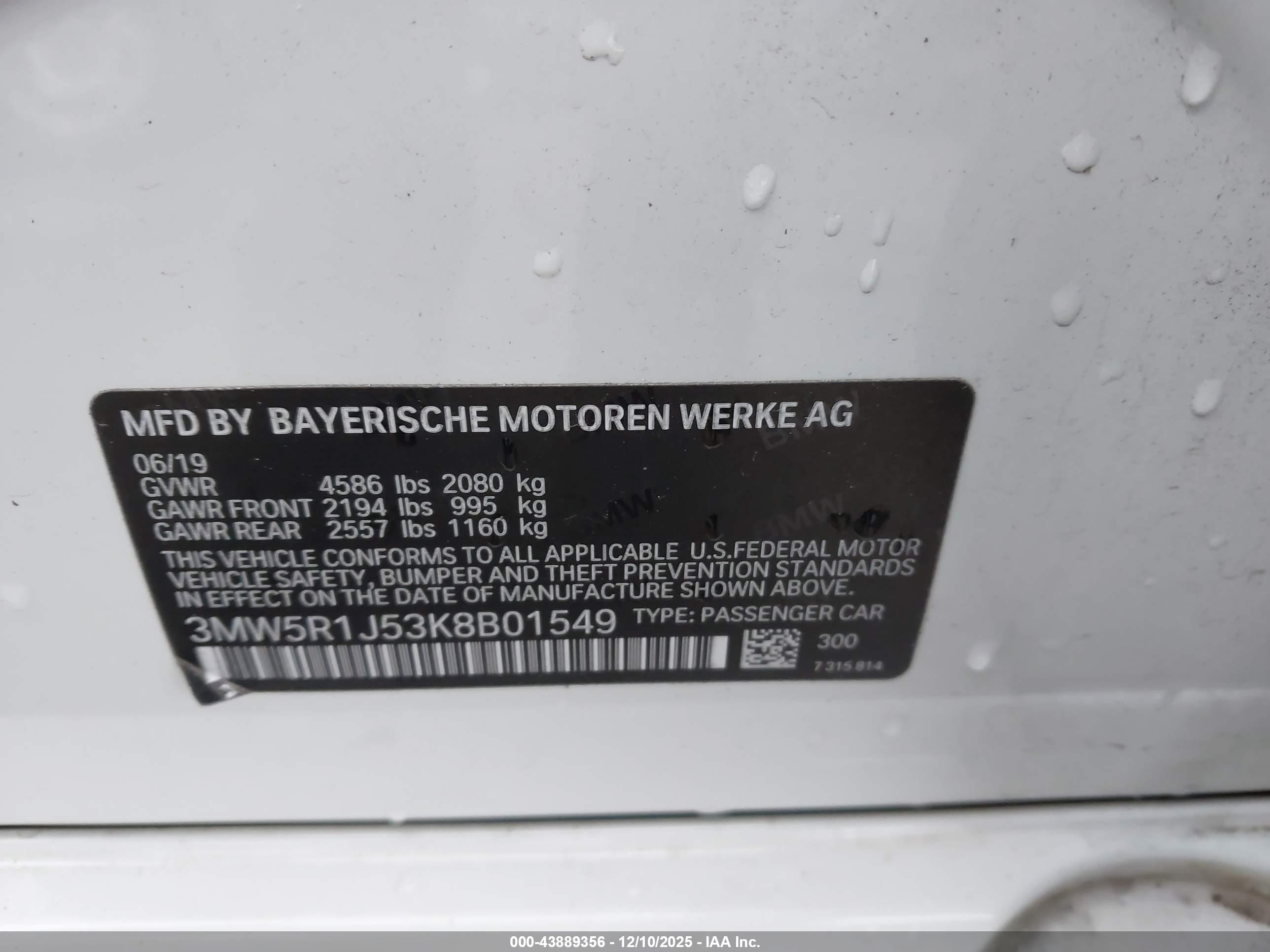 BMW 330I image 9