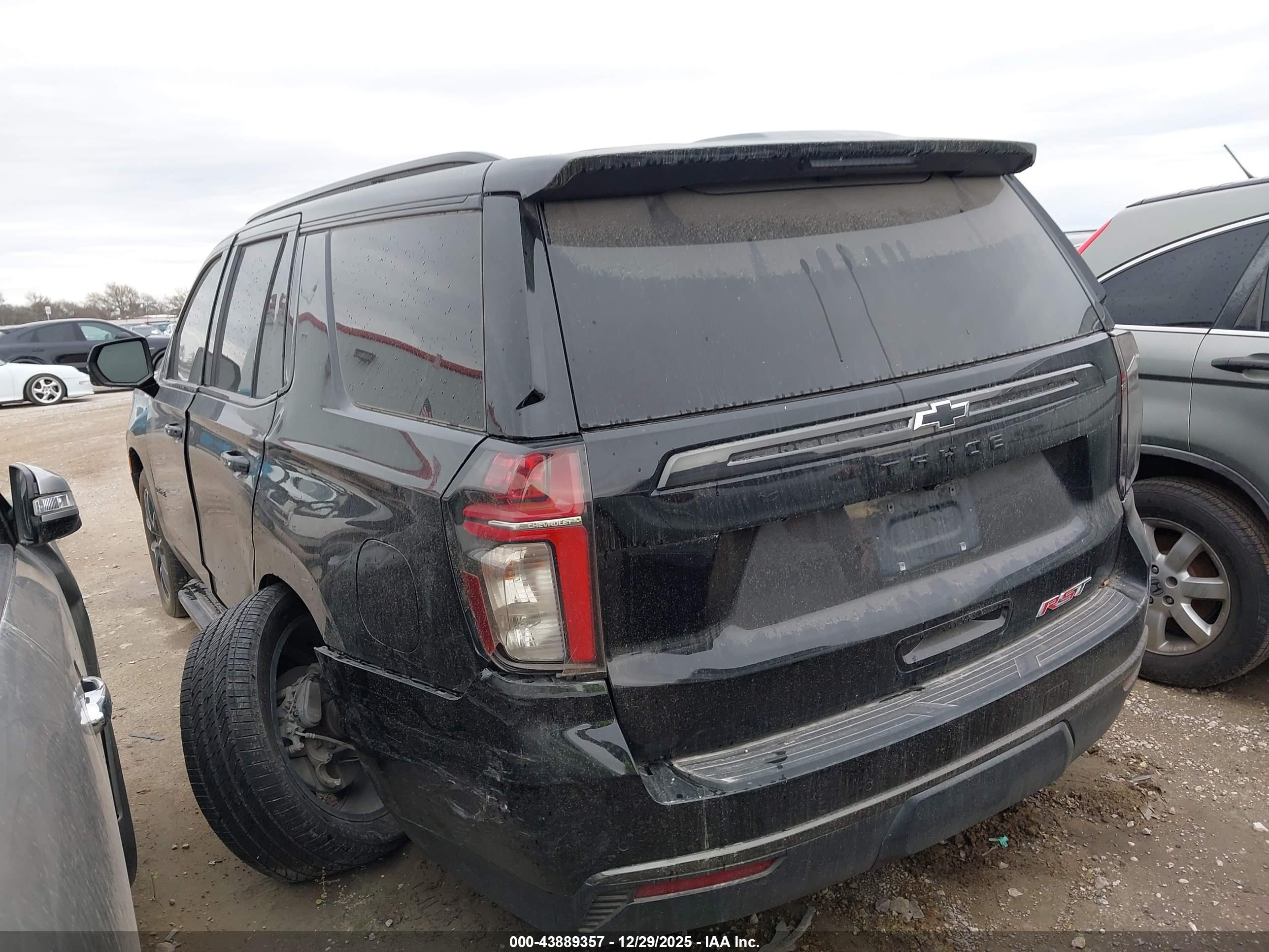 CHEVROLET TAHOE image 3