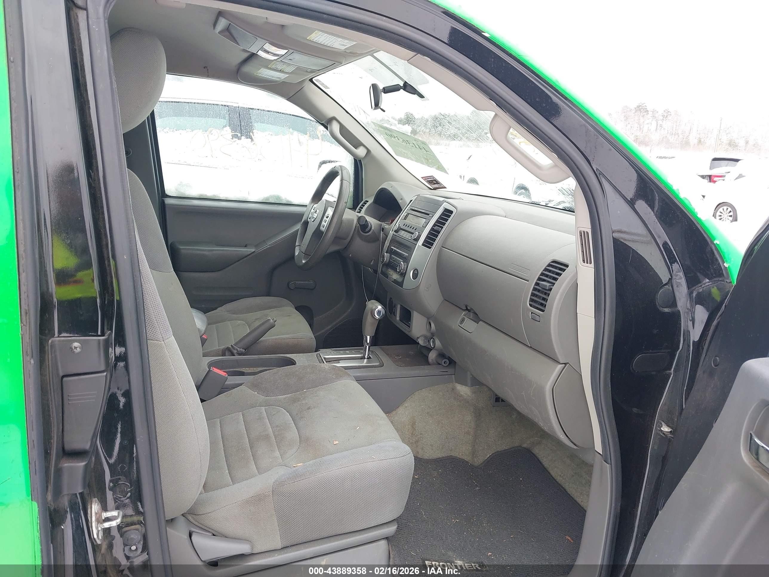 NISSAN FRONTIER image 5