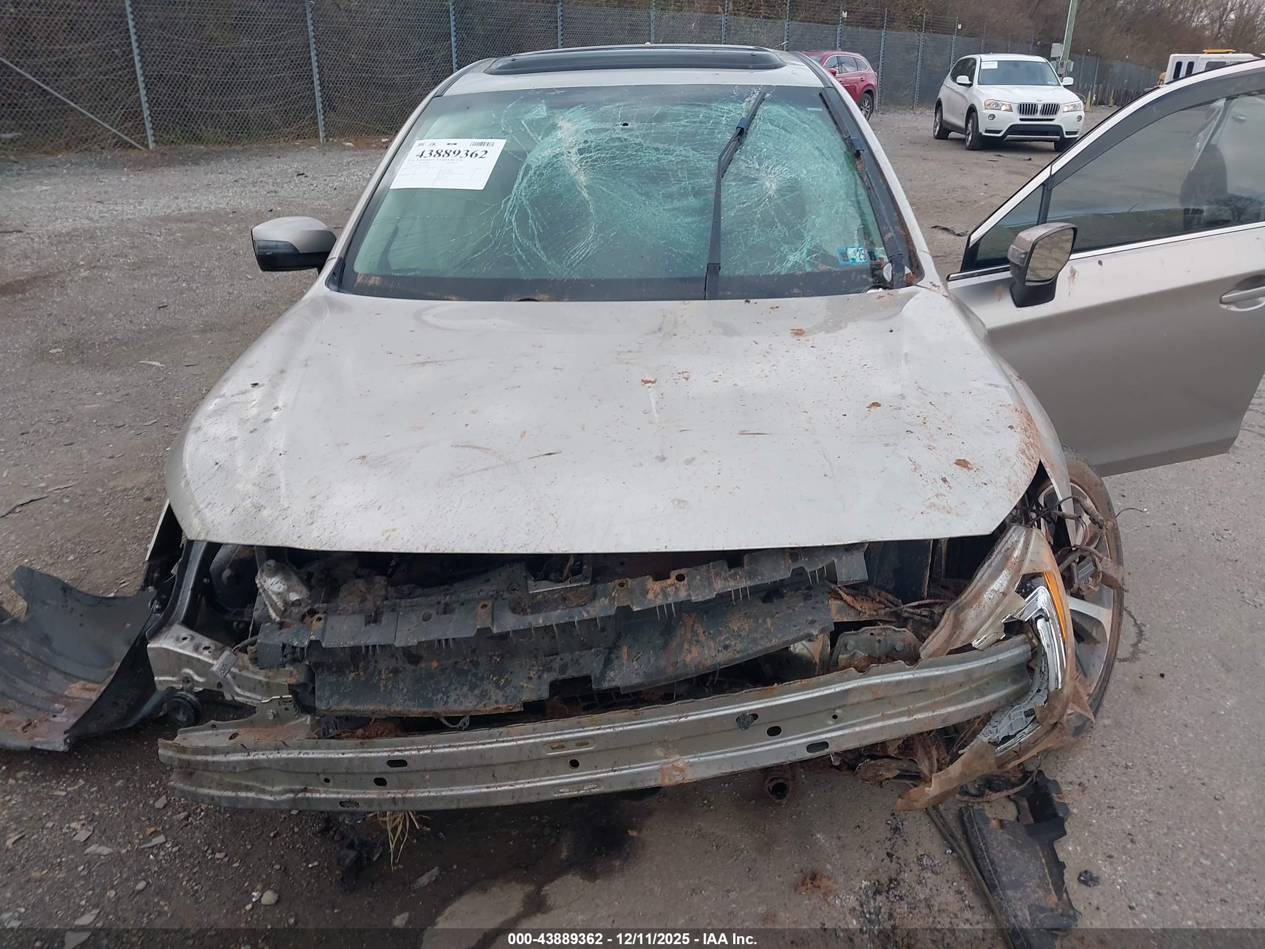 SUBARU LEGACY image 10