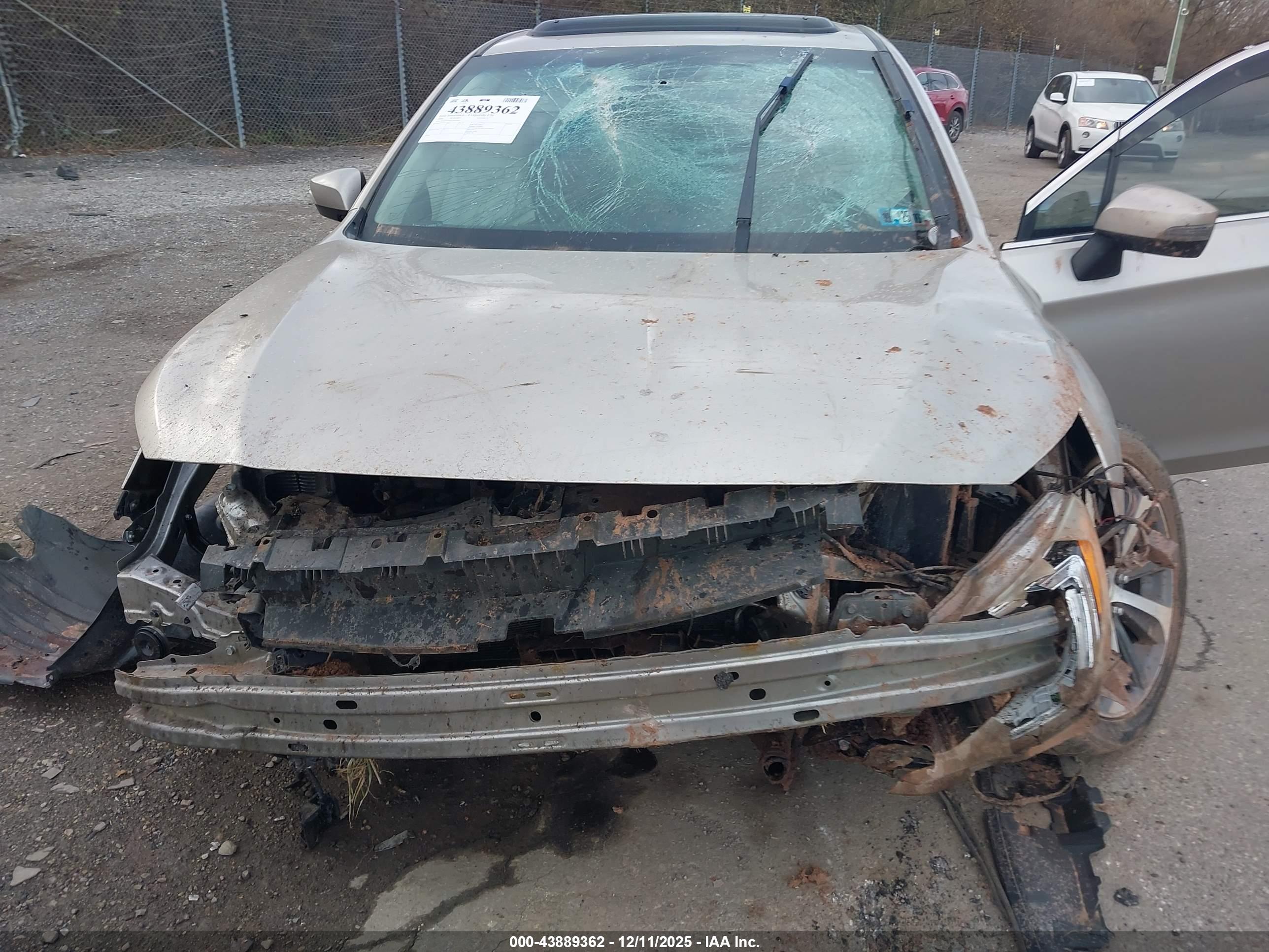 SUBARU LEGACY image 6