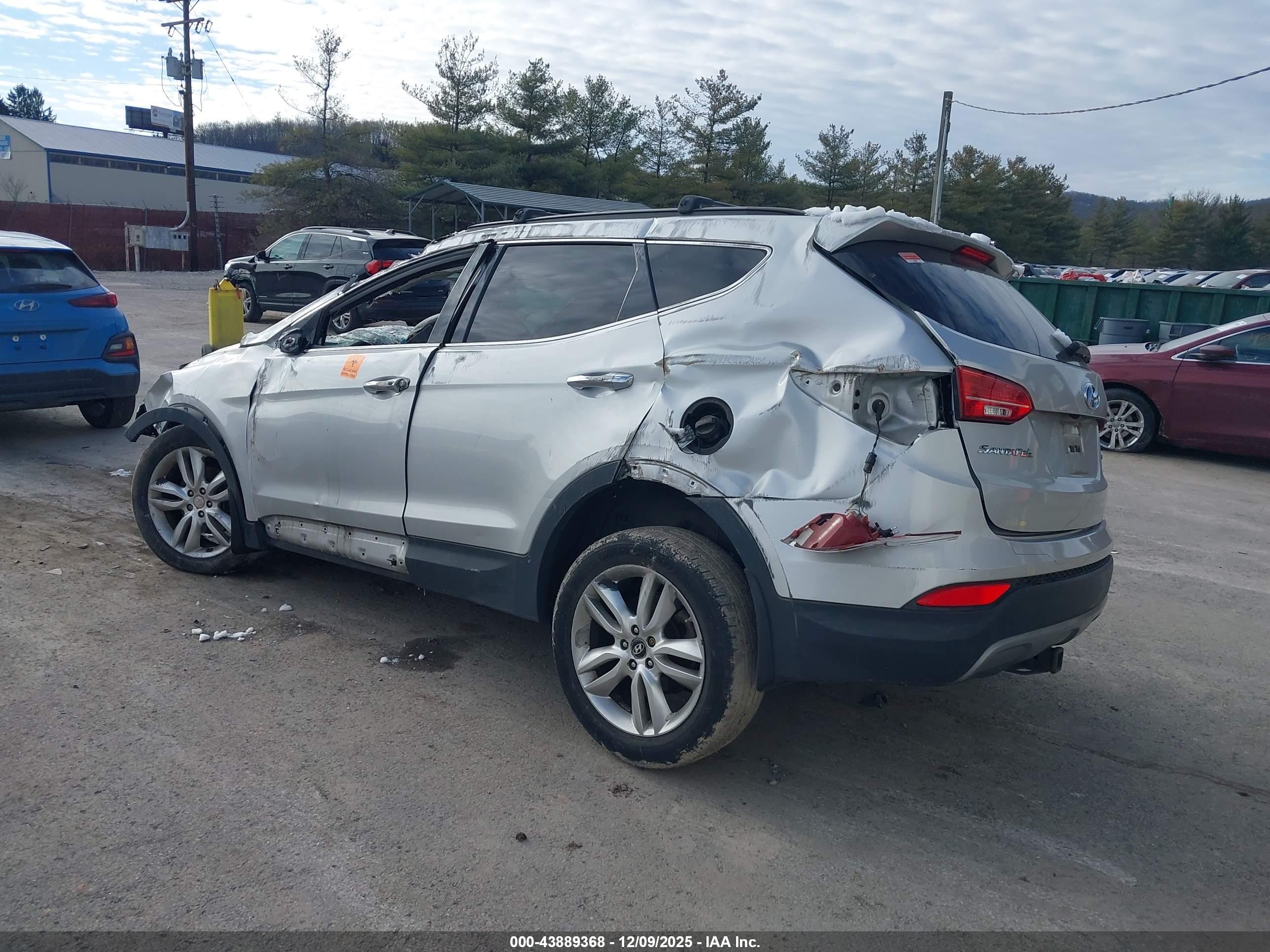 HYUNDAI SANTA image 3