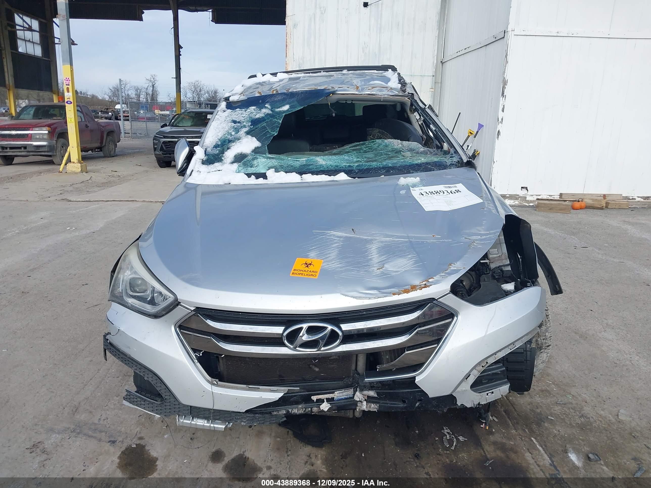 HYUNDAI SANTA image 6